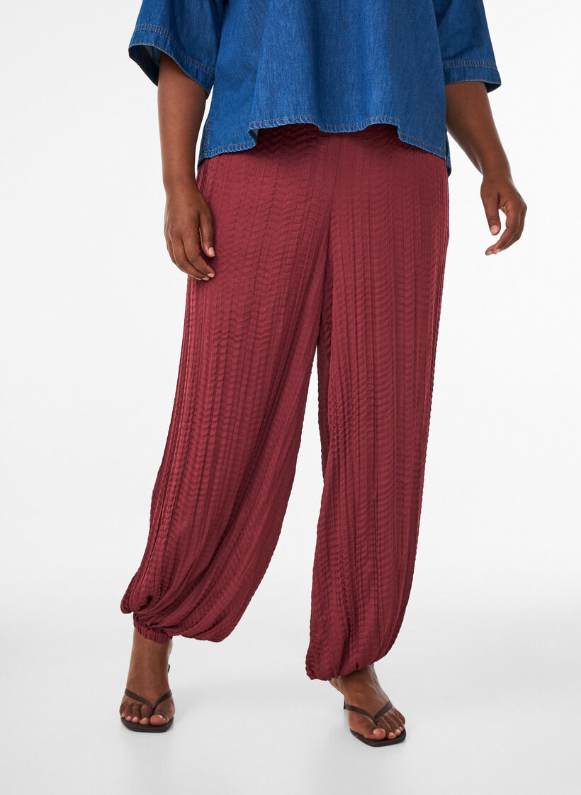 Ballonbroek met structuur en elastische taille, Rood, Model image number 2