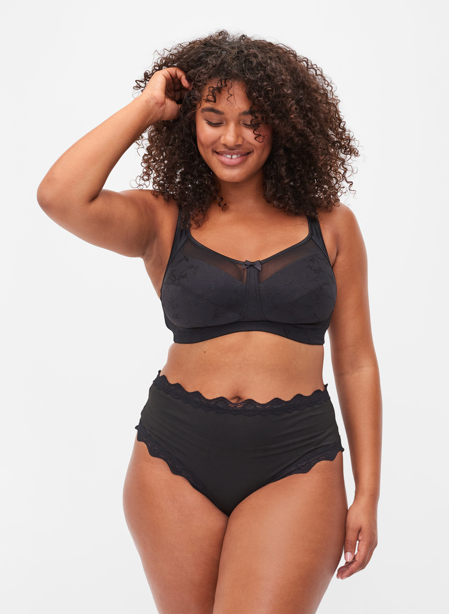 Zizzi Beha met mesh details, Black, Model image number 2