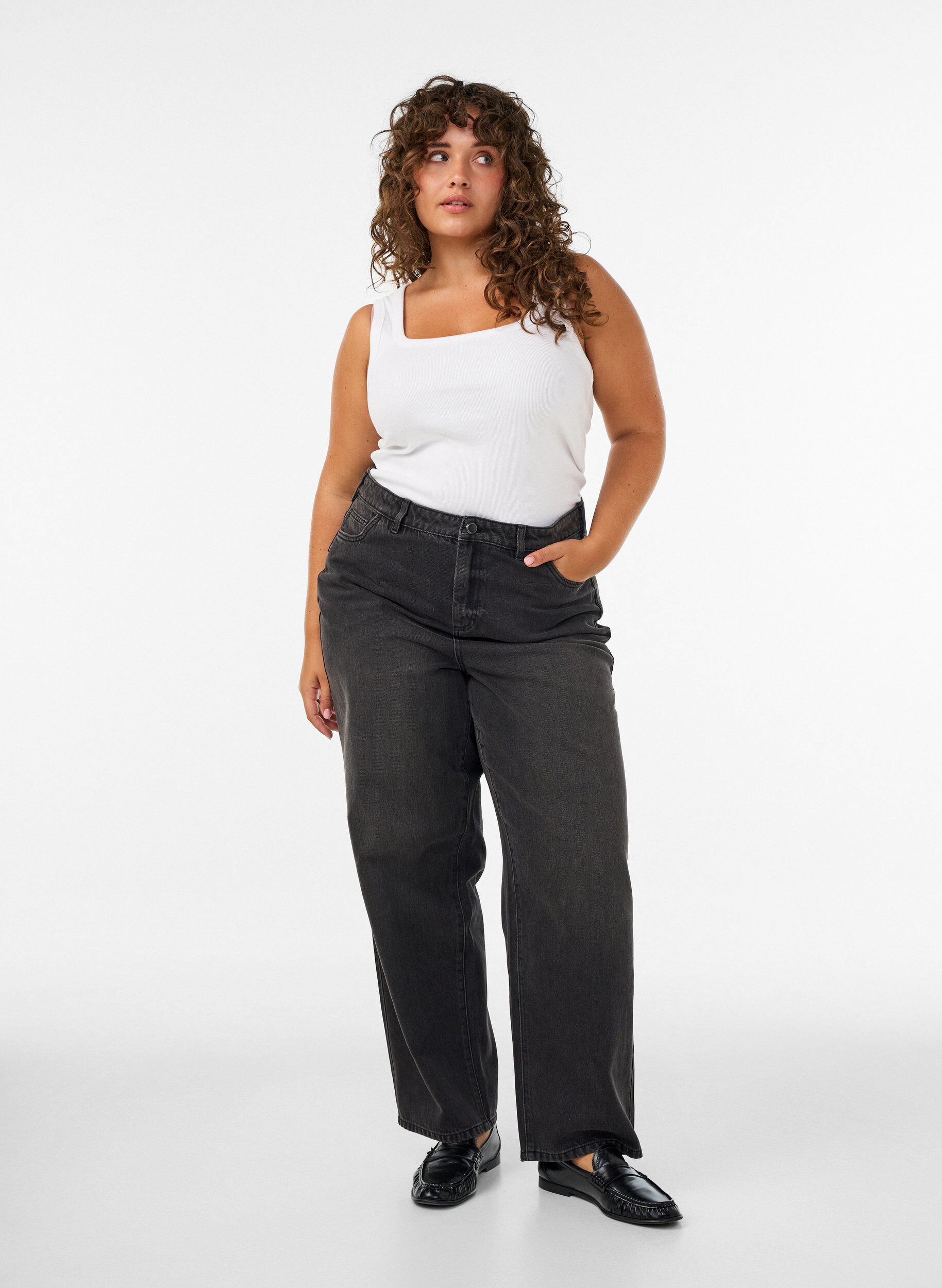 ZizziKiana straight-fit jeans met hoge taille, Zwart, Model image number 0