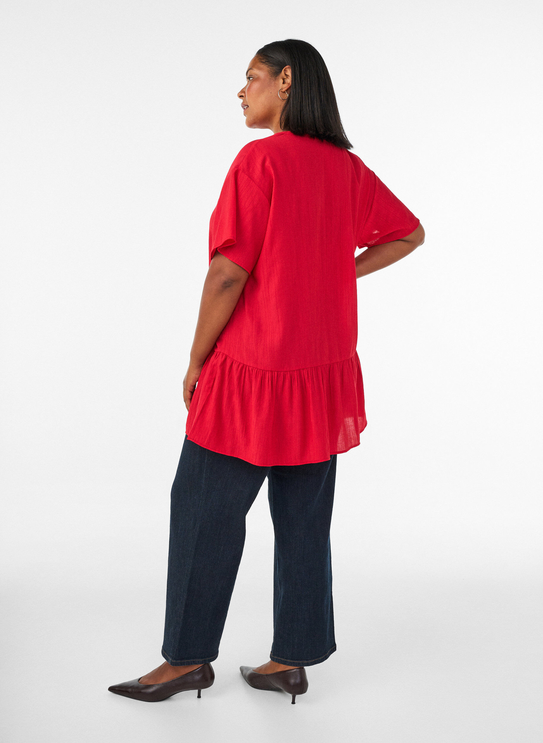 ZizziLosse tuniek met gekreukte structuur en rucherand, Rood, Model image number 2