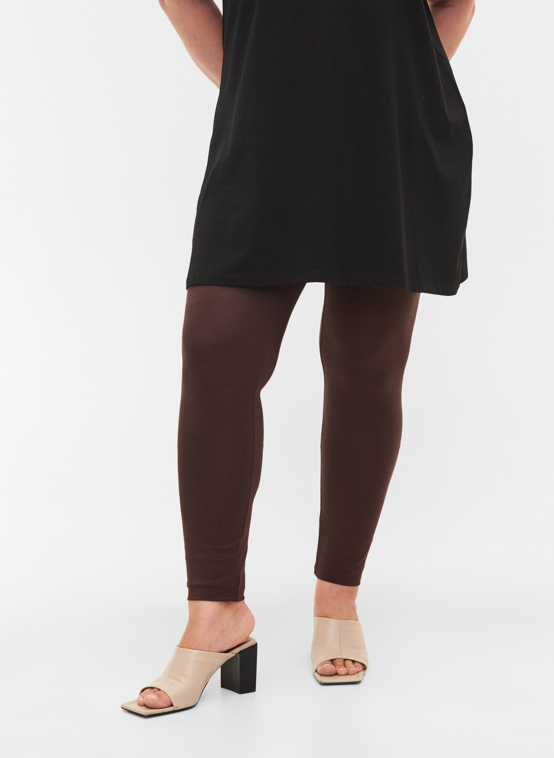 ZizziBasic legging in viscose, Bruin, Model image number 3