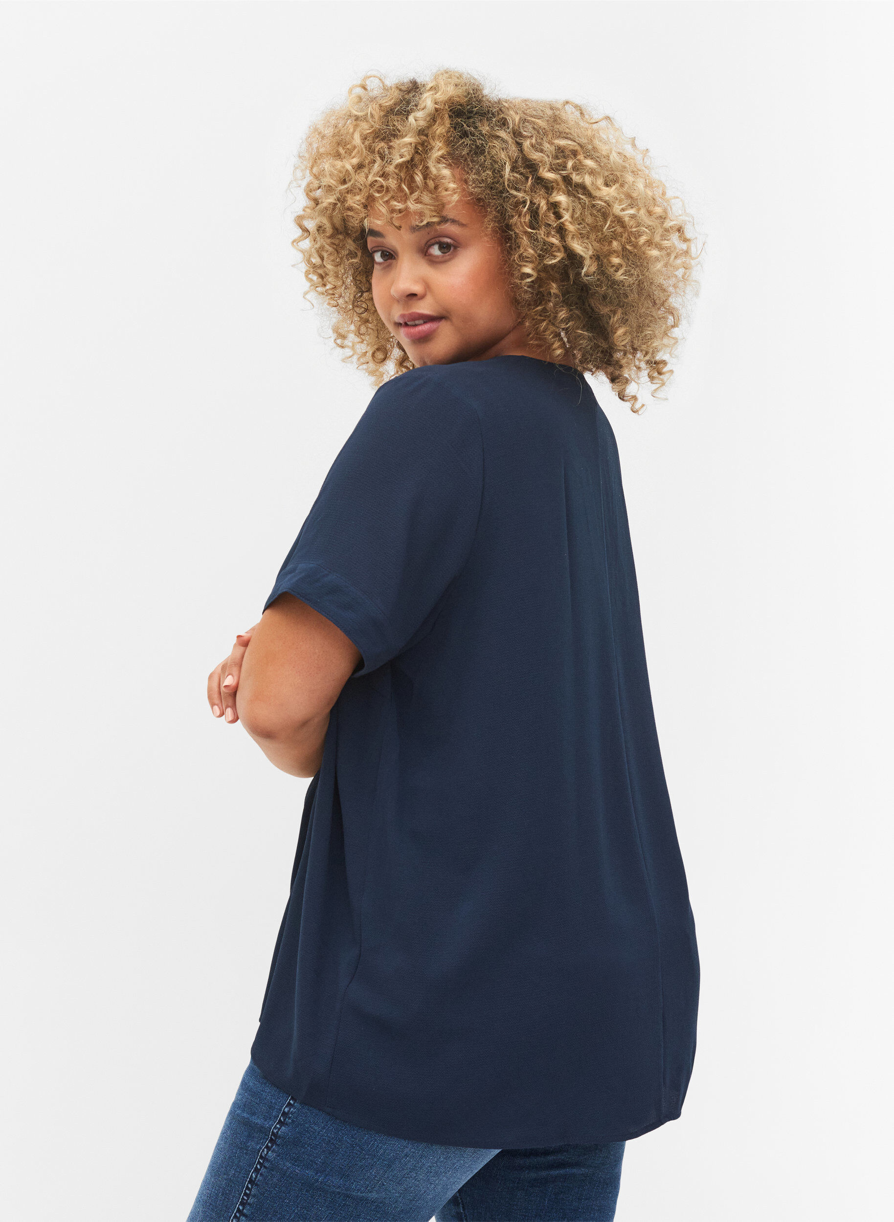 Zizzi Blouse met korte mouwen en v-hals, Blauw, Model image number 2