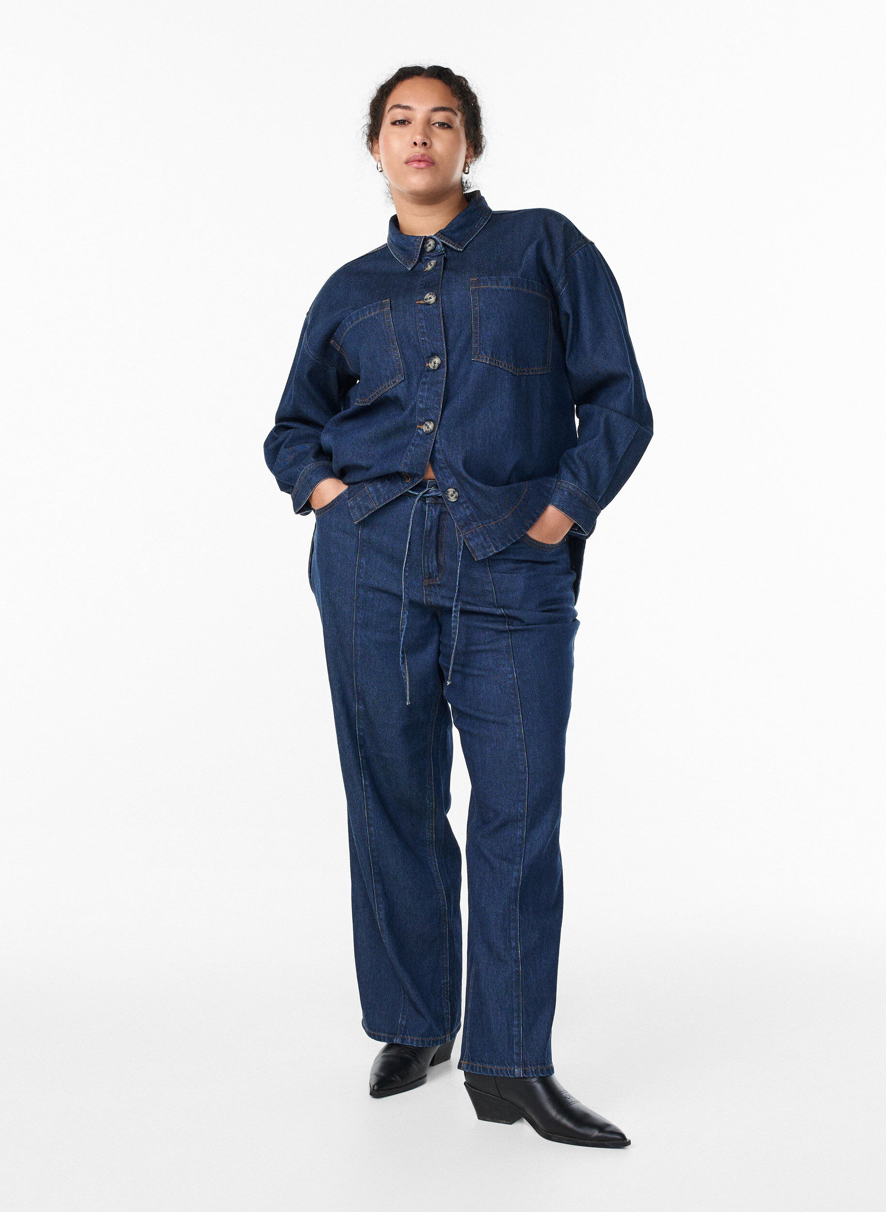 ZizziWide leg jeans met strikceintuur en hoge taille, Blauw, Model image number 0