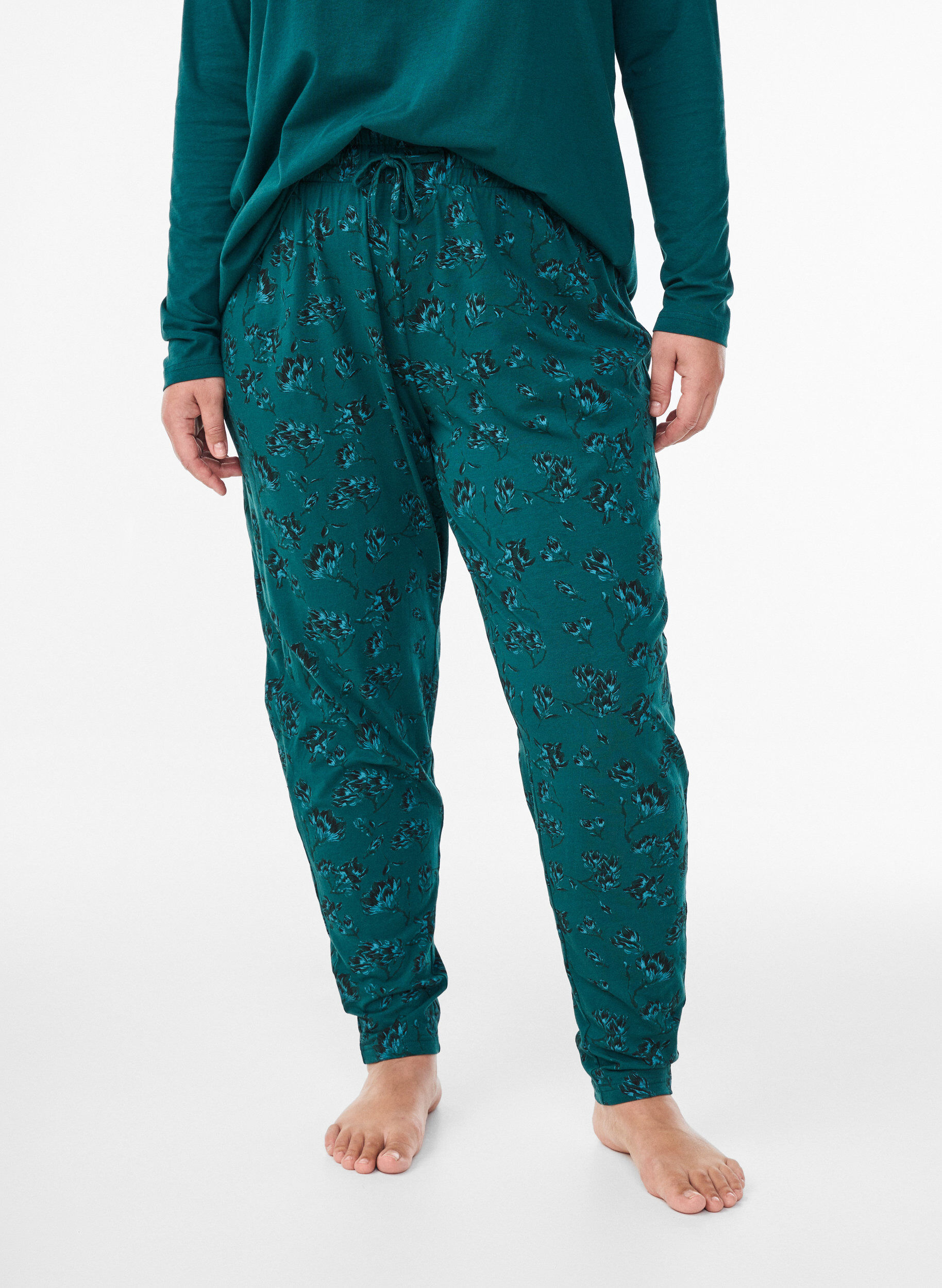 Zizzi Kleren pyjama broek met print, Turquoise, Model image number 2