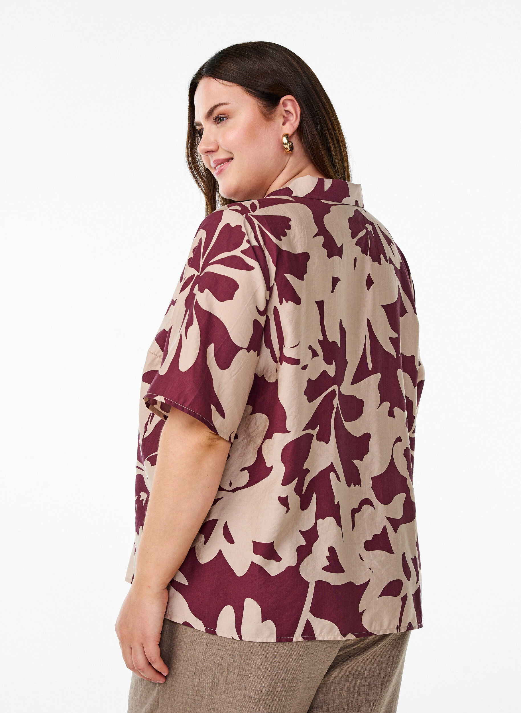 Zizzi Shirt blouse met print en V-hals, Rood, Model image number 2