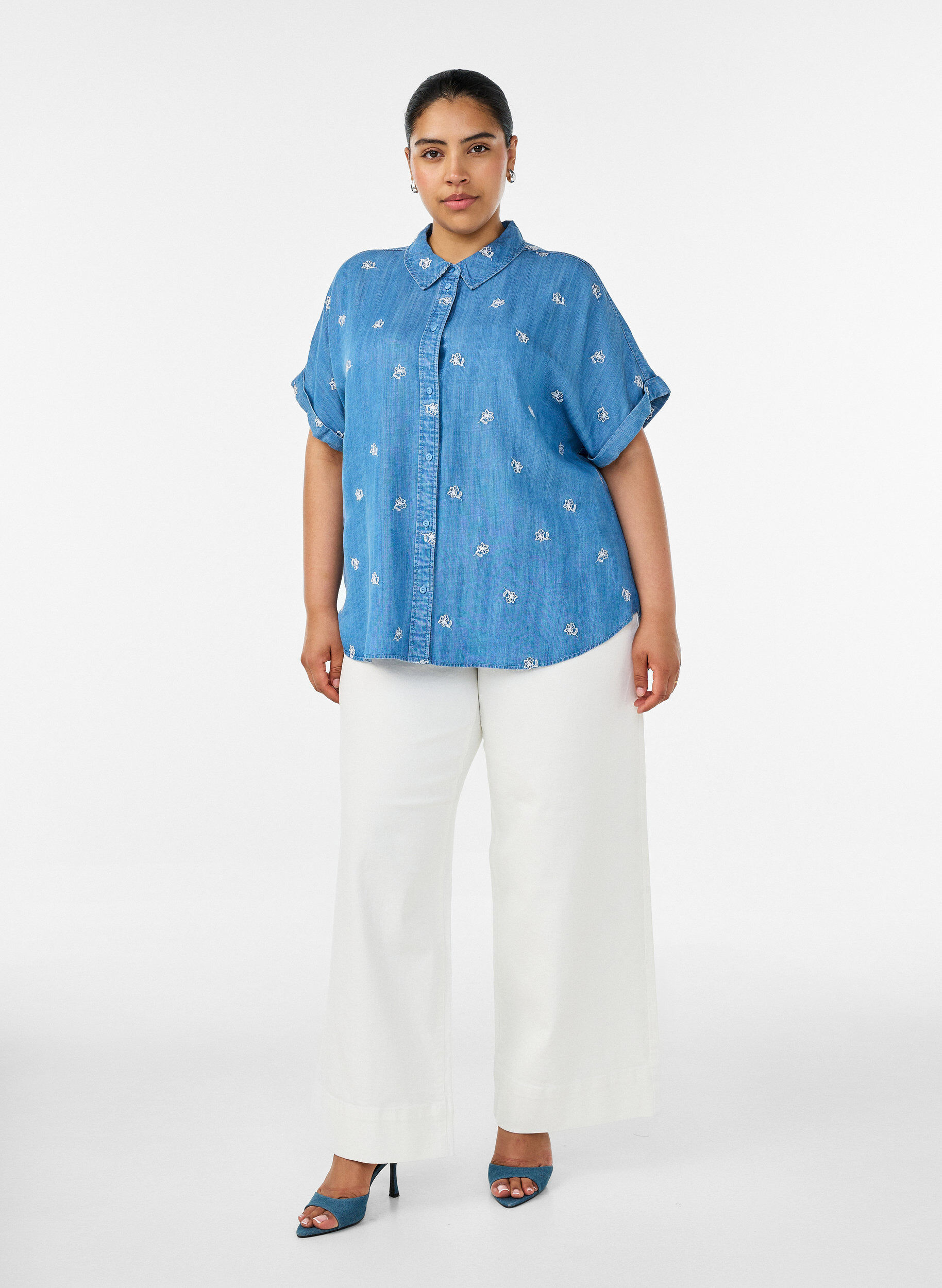 ZizziDenimlook lyocell shirt met bloemenborduursel, Blauw, Model image number 1