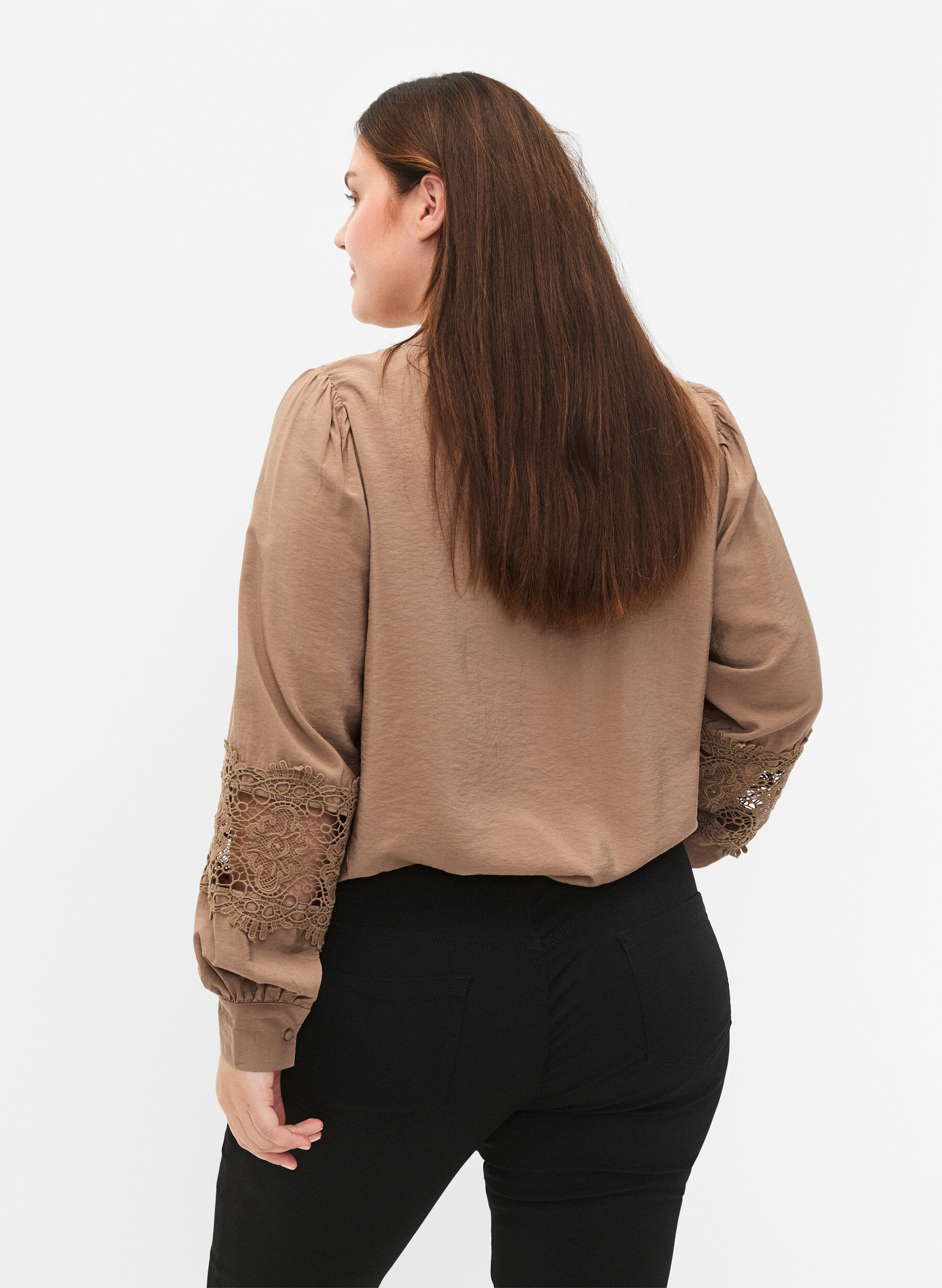 Zizzi Blouse van viscose met gehaakte details, Caribou, Model image number 1