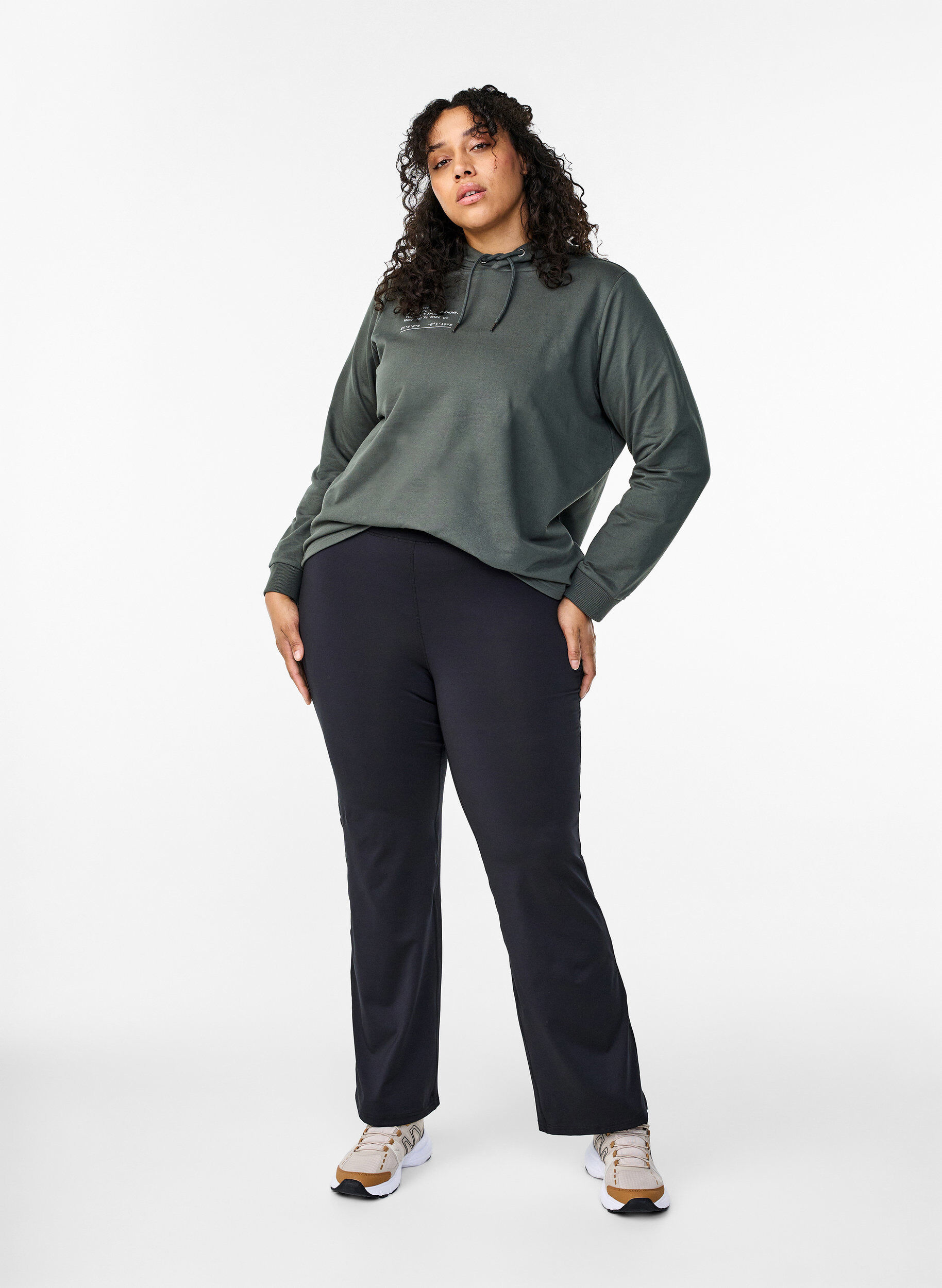 Zizzi Hoodie met tekstopdruk, Urban Chic, Model image number 2