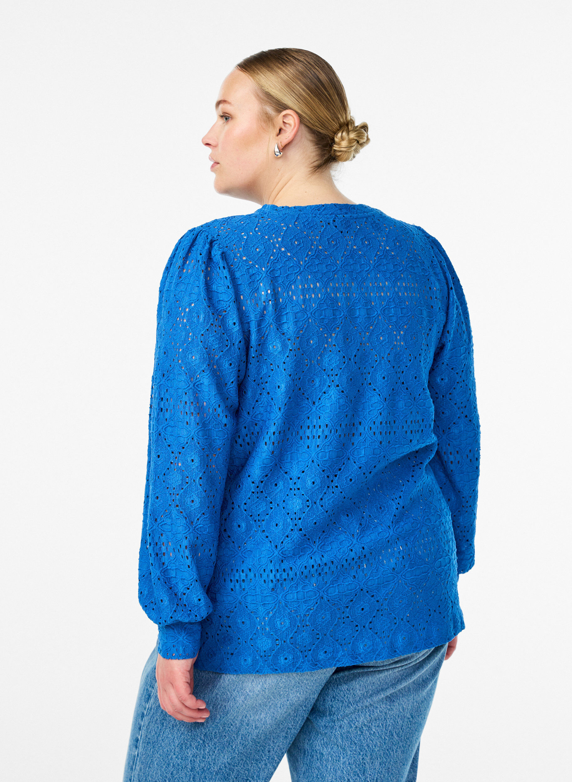 Zizzi Blouse met lange mouwen en opengewerkte borduursels, Blauw, Model image number 2