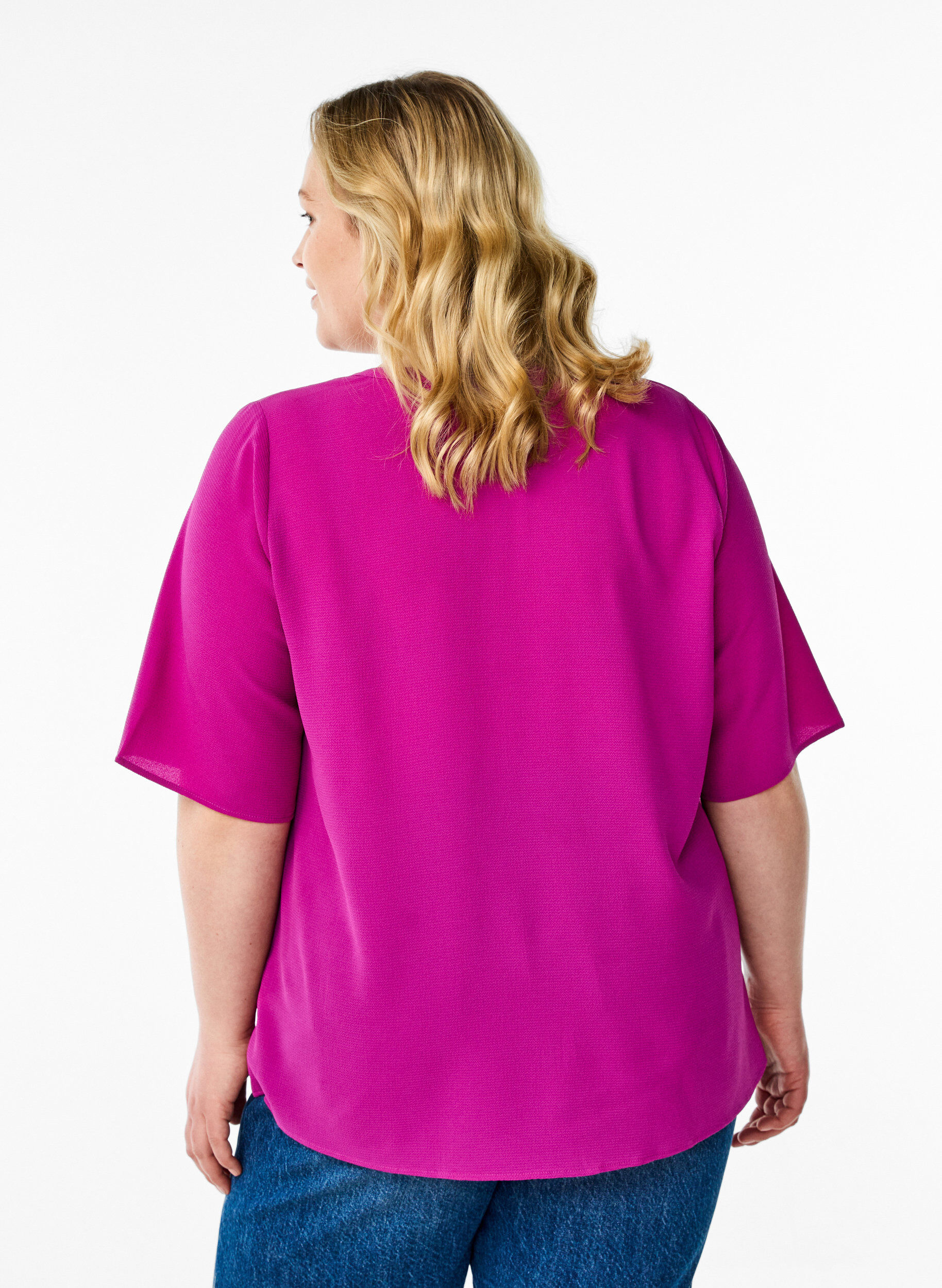 Zizzi Blouse met korte mouwen en V-hals, Paars, Model image number 2