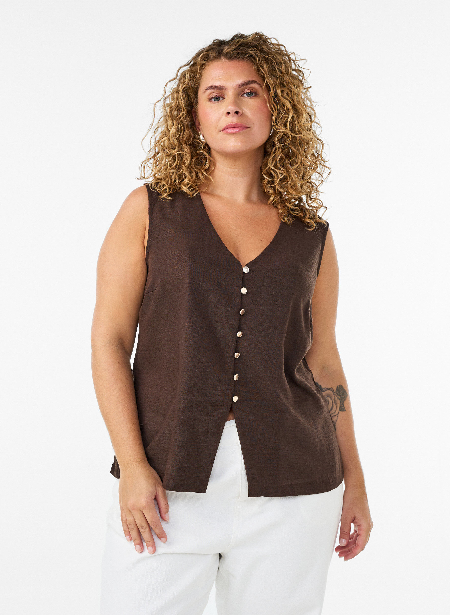 Mouwloos vest met V-hals en knopen, Bruin, Model
