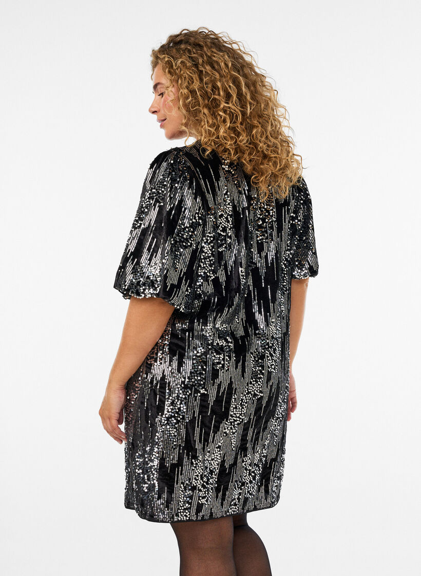 Korte jurk met pailletten en ballonmouwen, Zwart, Model image number 1