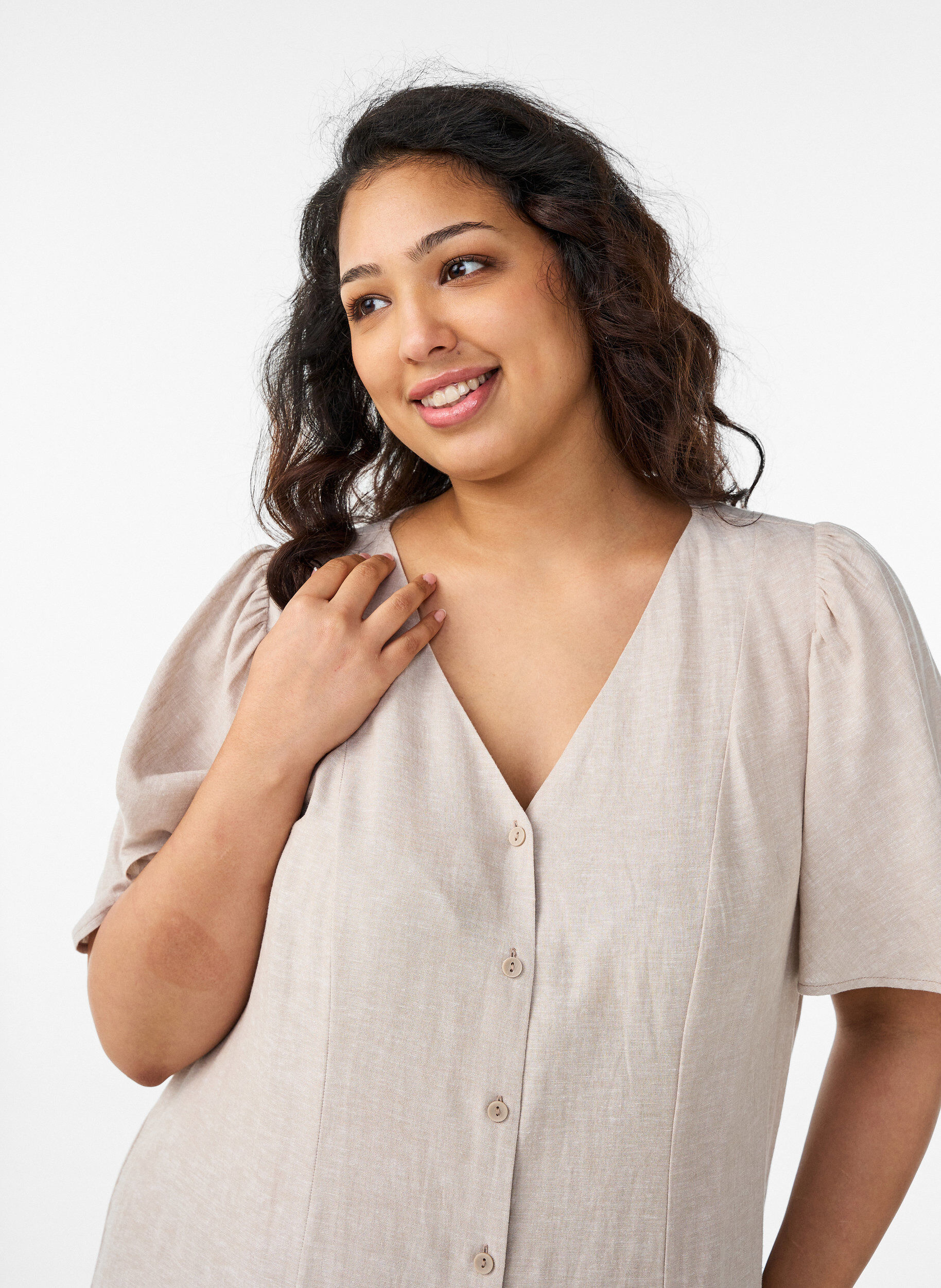 Zizzi Midi jurk in linnen en viscose met ruchesmouwen, Beige, Model image number 2