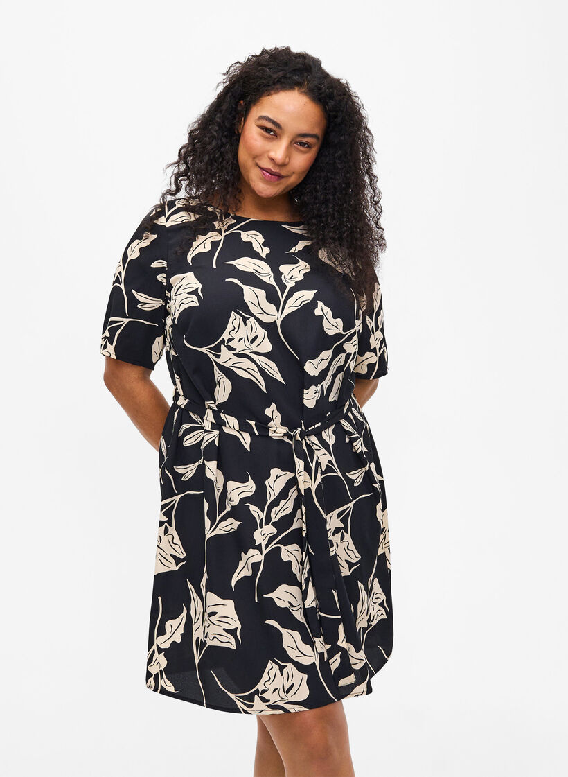 FLASH - Jurk met korte mouwen en riem, Black Off White Fl., Model image number 0