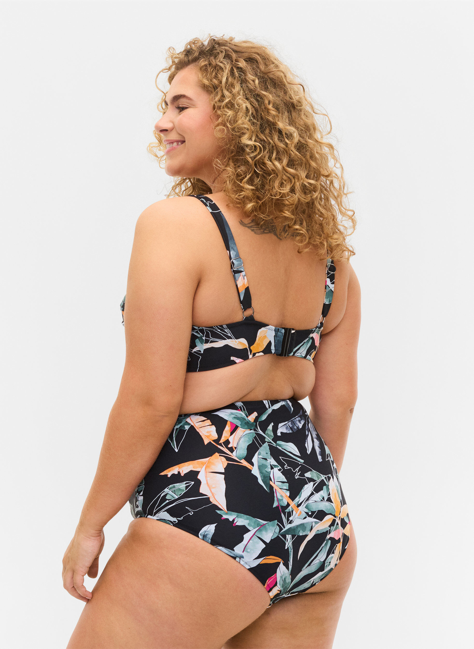 Zizzi Bikinibroekje met extra hoge taille en print, Leaf Print, Model image number 1