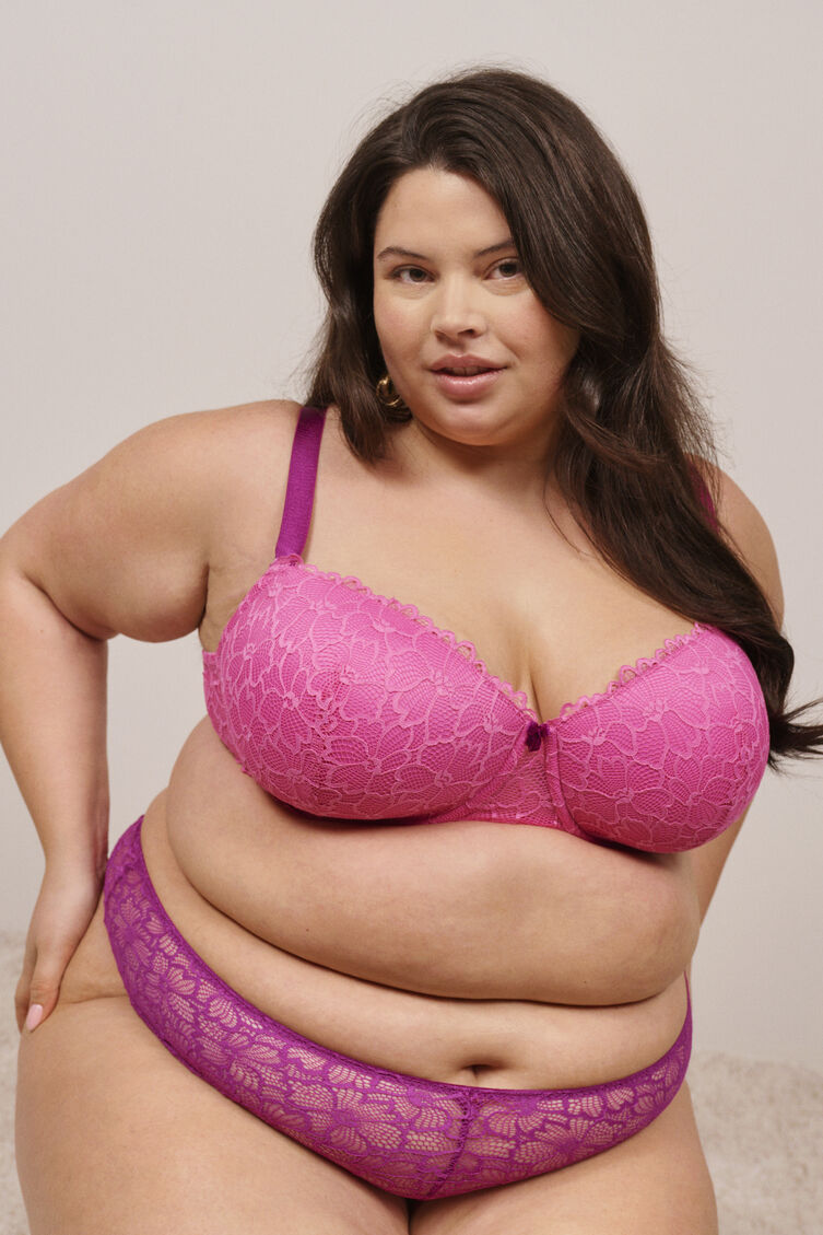 Romantische roze kanten charme, , Model