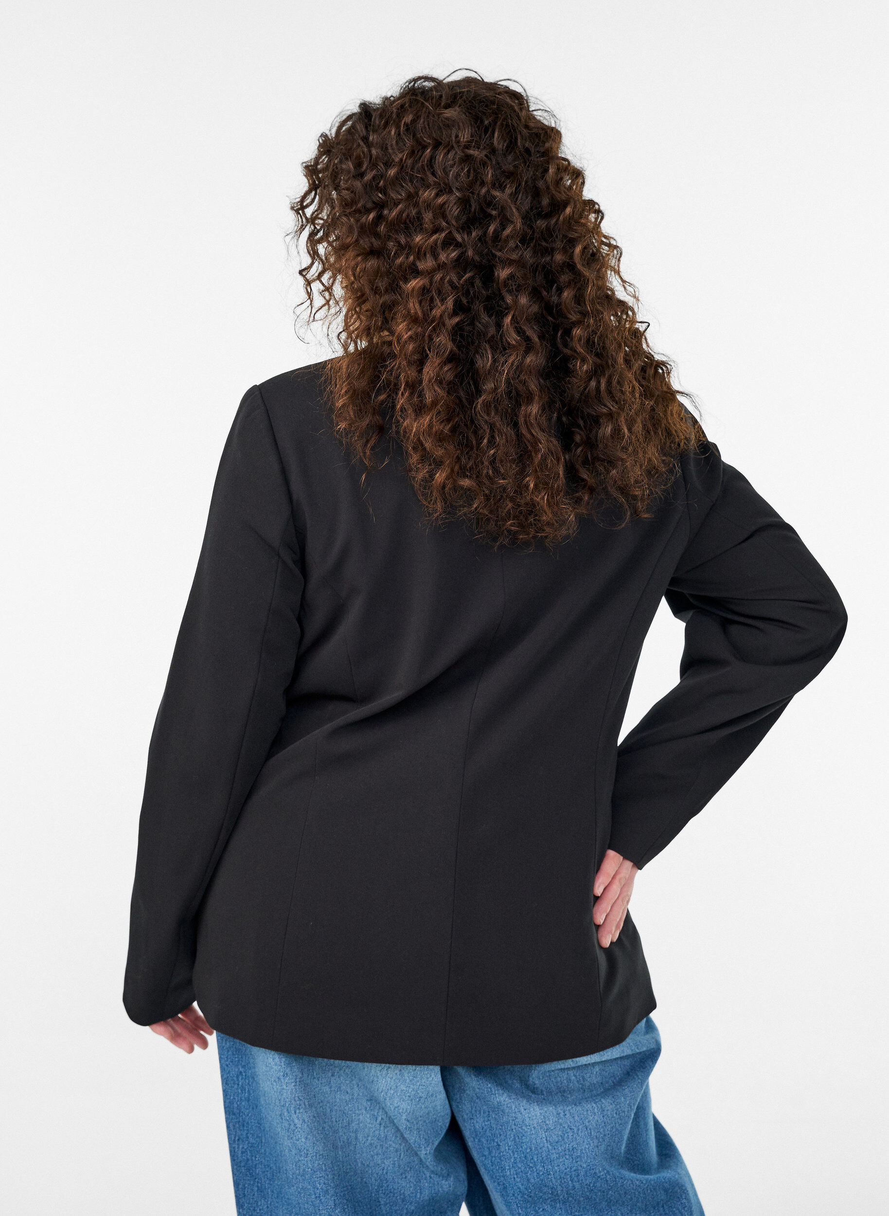 Zizzi Blazer met V-hals en knoopsluiting, Zwart, Model image number 2