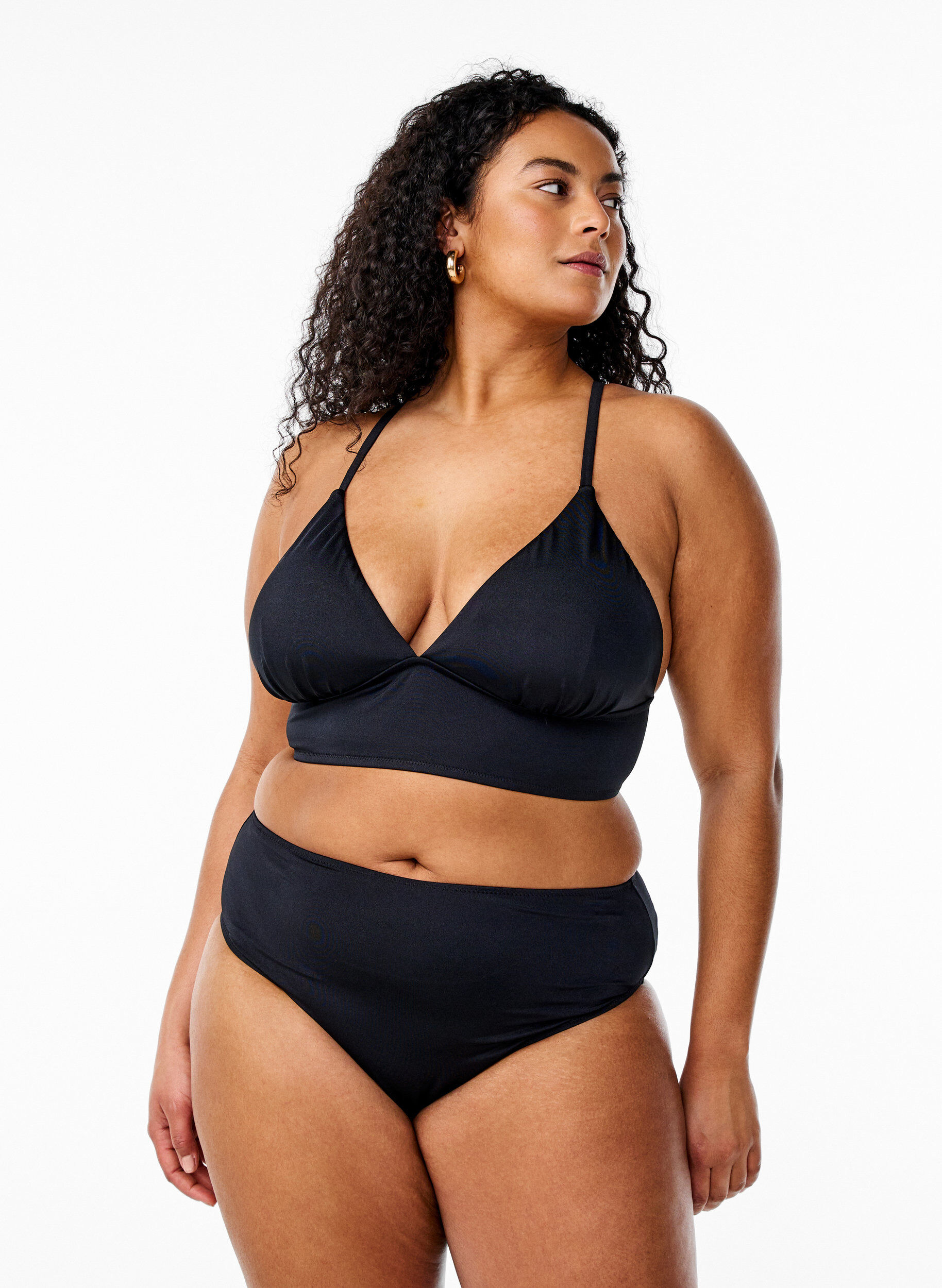 Zizzi Bikinitop met uitneembare pads en rugsluiting, Zwart, Model image number 1