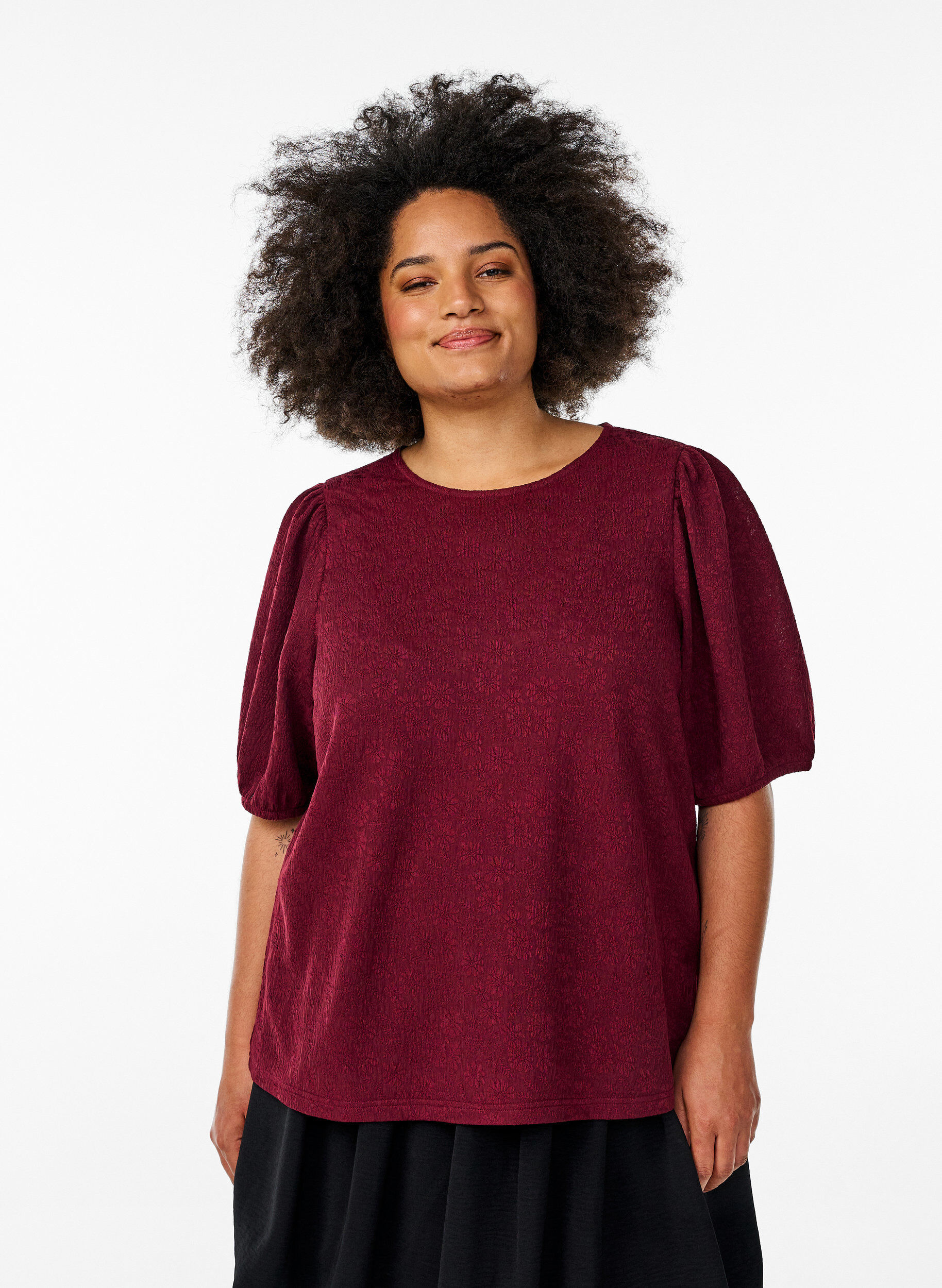 Zizzi Gestructureerde blouse met korte mouwen, Donker Bordeaux, Model image number 0