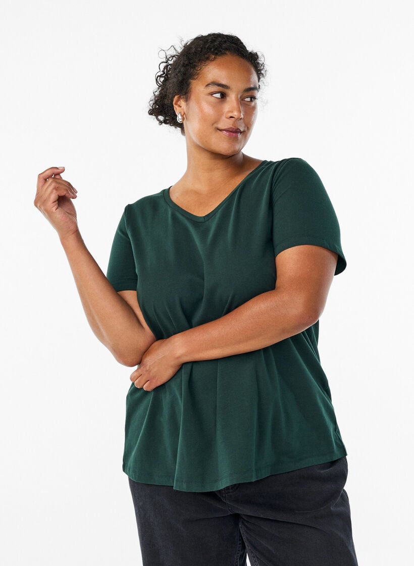 Basic t-shirt in effen kleur met katoen, Groen, Model image number 0