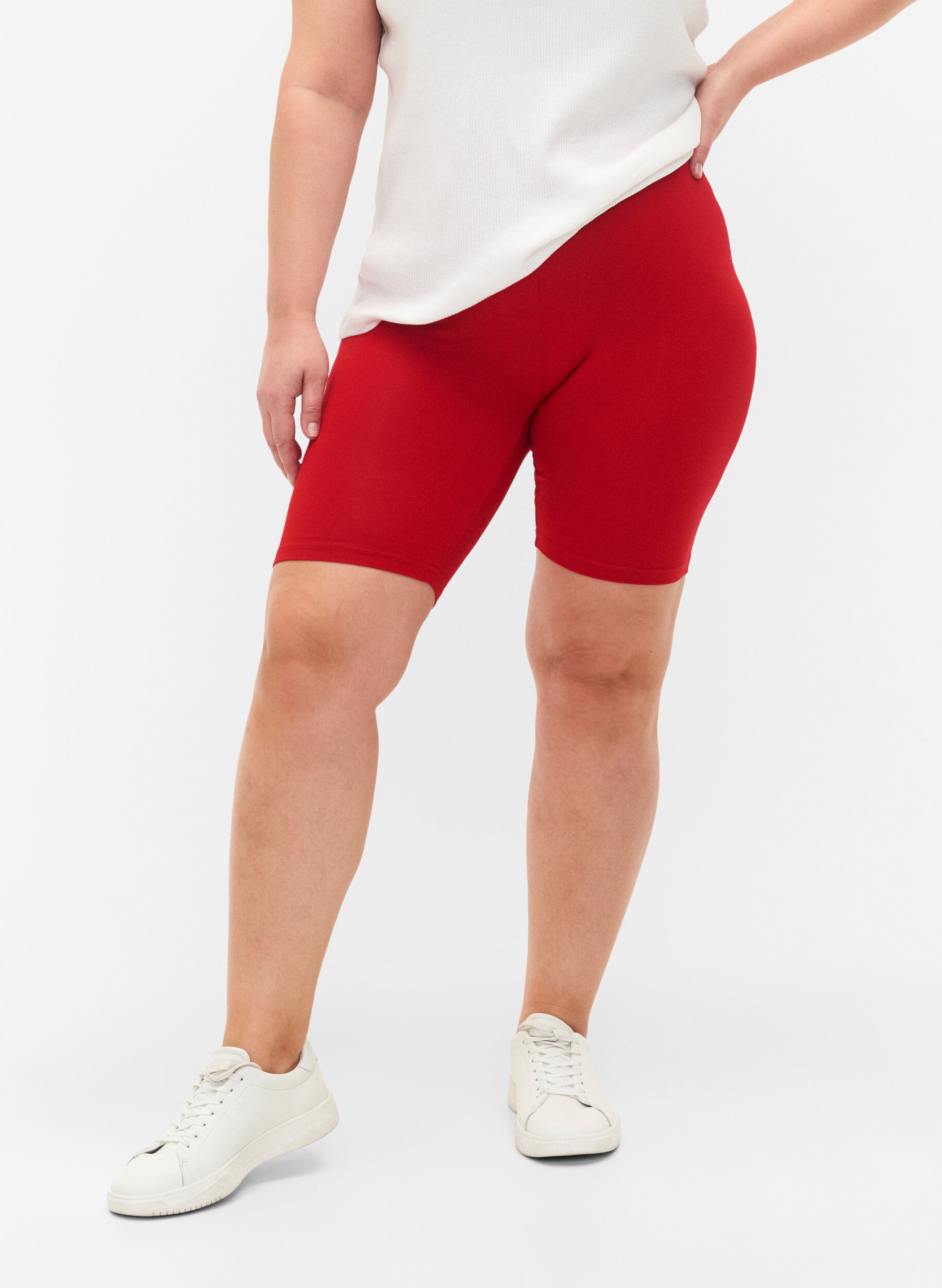 Zizzi Effen basic fietsbroek, Rood, Model image number 0