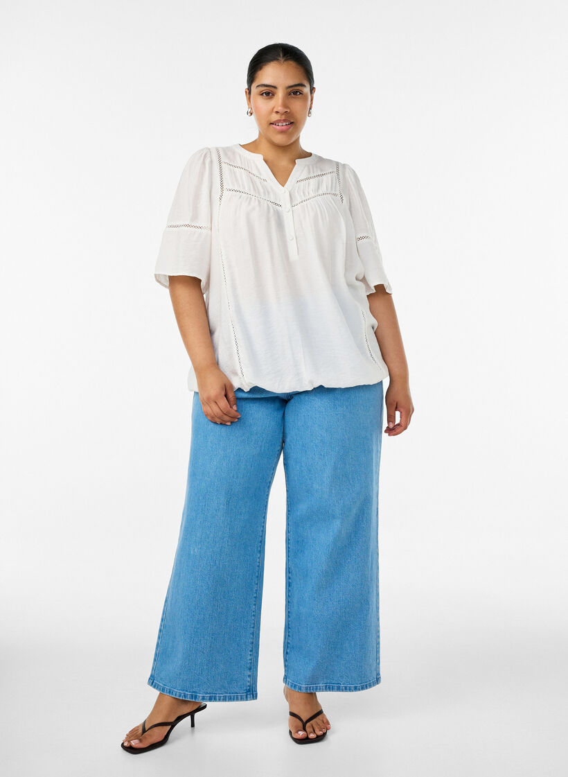 Viscose blouse met plooien en balloneffect, Vanille, Model image number 1
