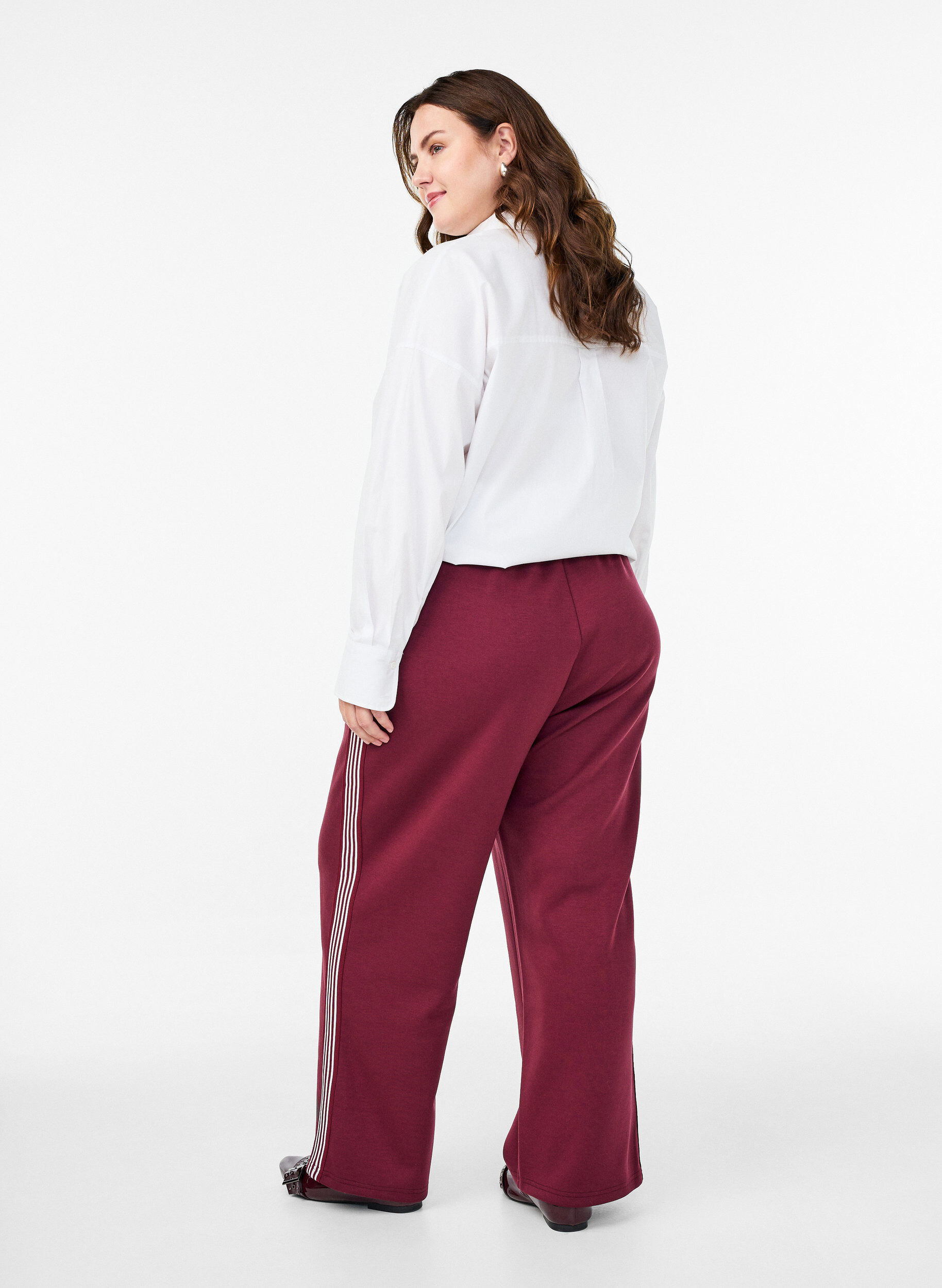Zizzi Broek met zijstrepen, Rood, Model image number 1