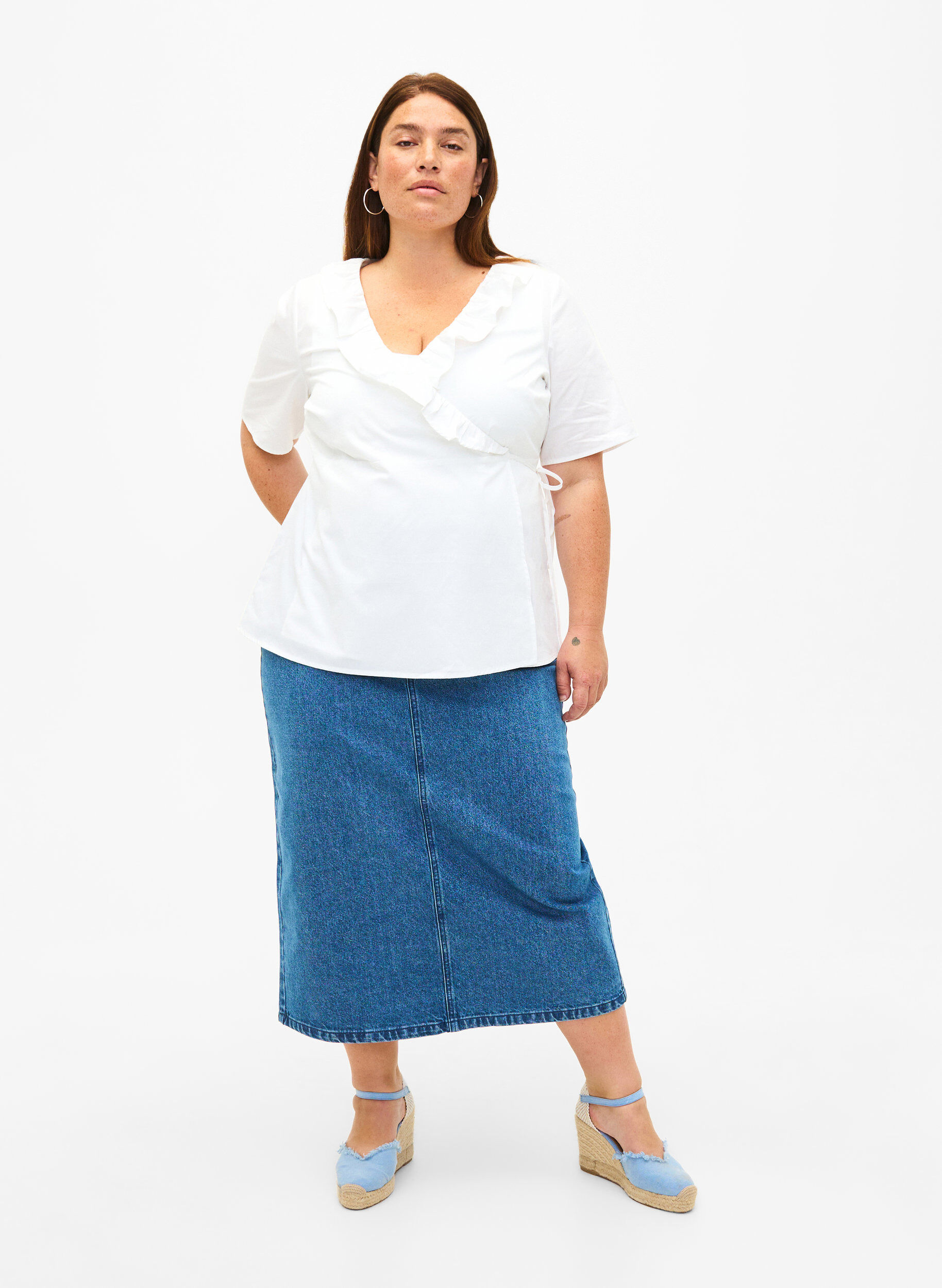 Zizzi Halflange denim rok met split aan de achterkant, Denim Blue, Model image number 3