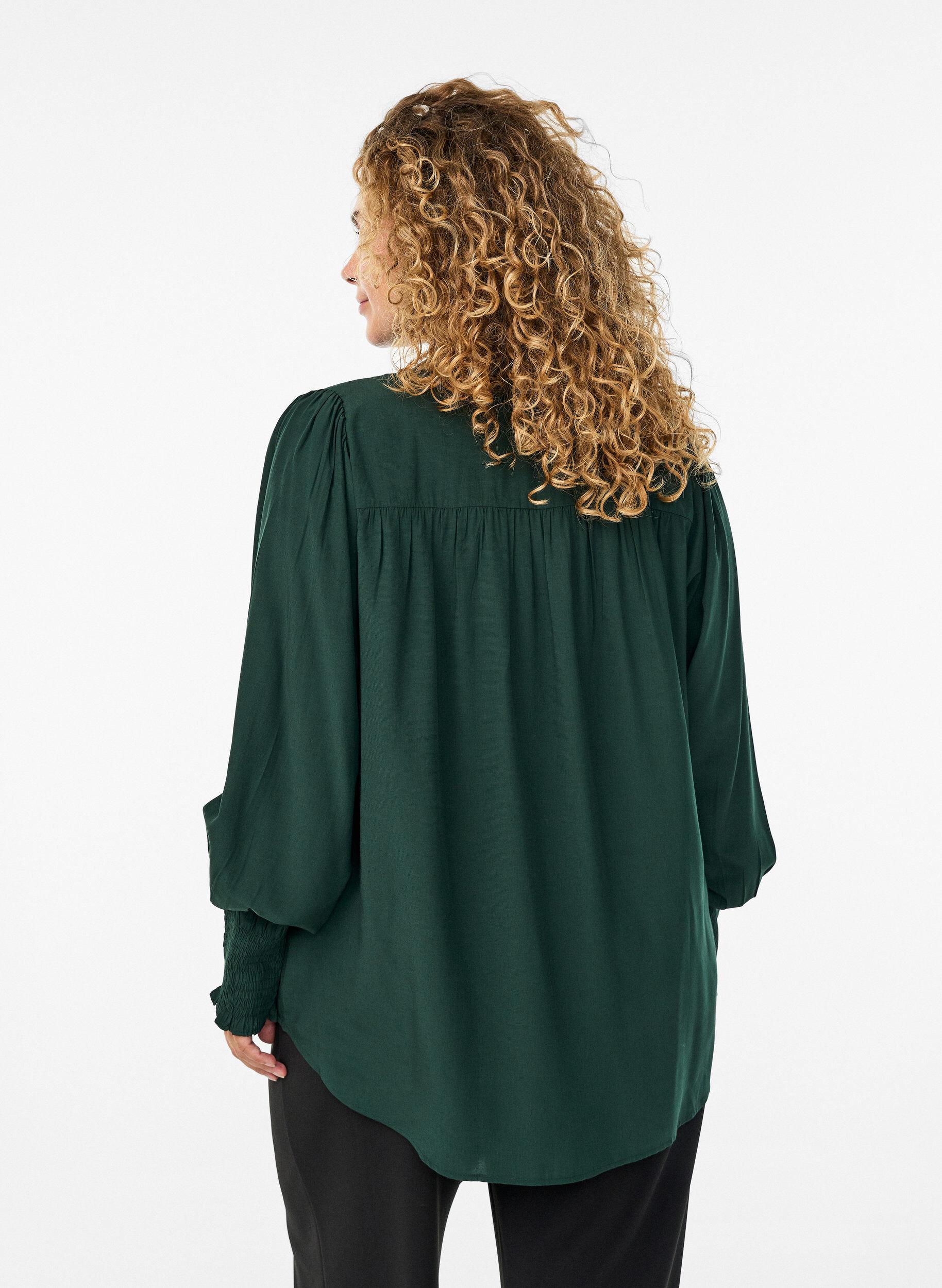Zizzi Blouse met ruches kraag en plooien, Groen, Model image number 2