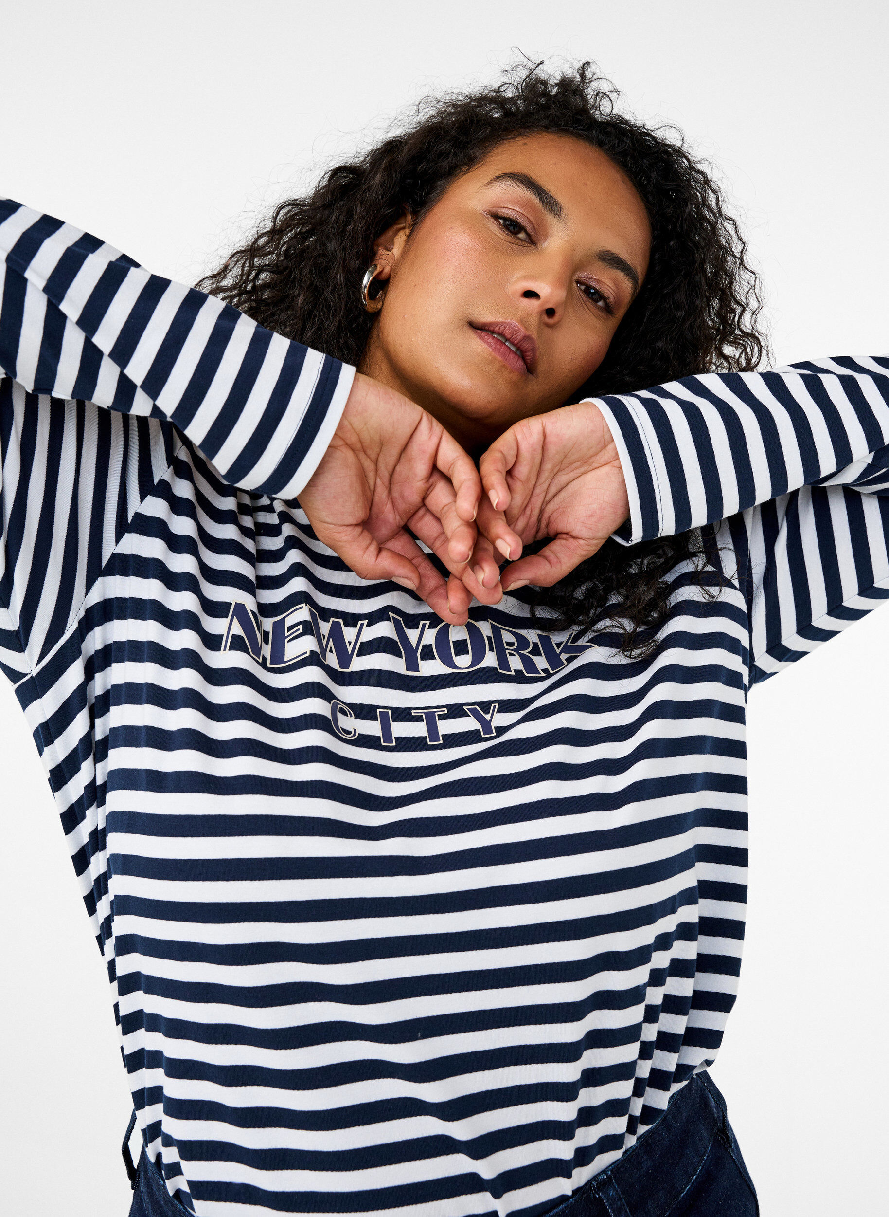 Zizzi Gestreepte blouse met motief, White w.Navy Stripe, Image image number 0
