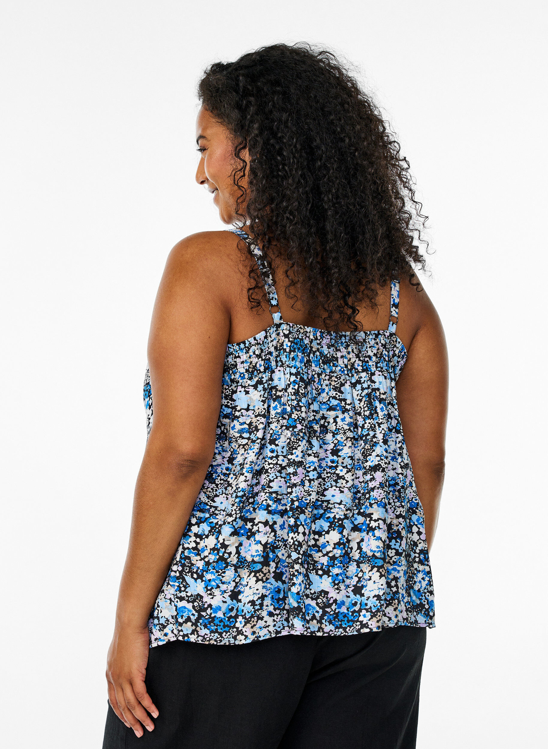Zizzi Viscose top met smalle bandjes, Zwart, Model image number 2