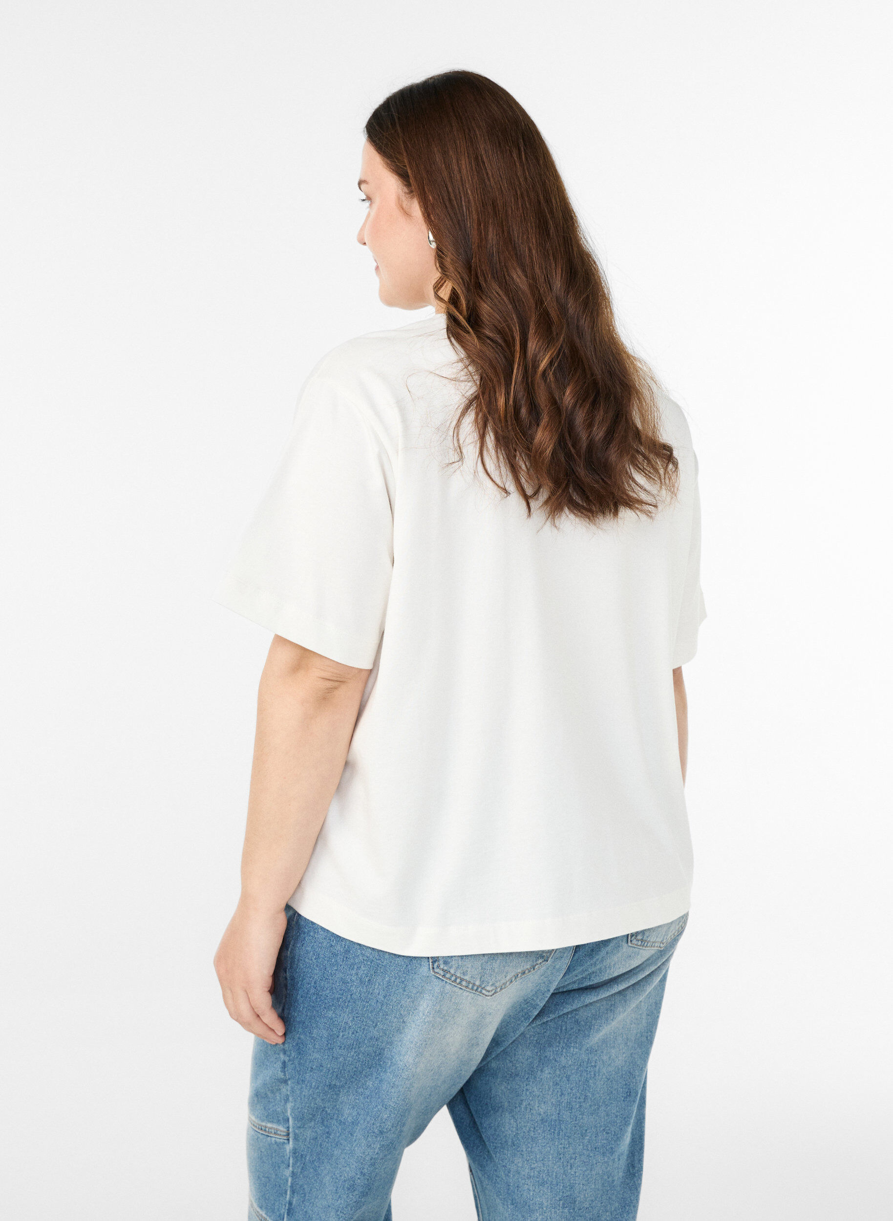 Zizzi Boxy katoenen T-shirt, Wit, Model image number 2
