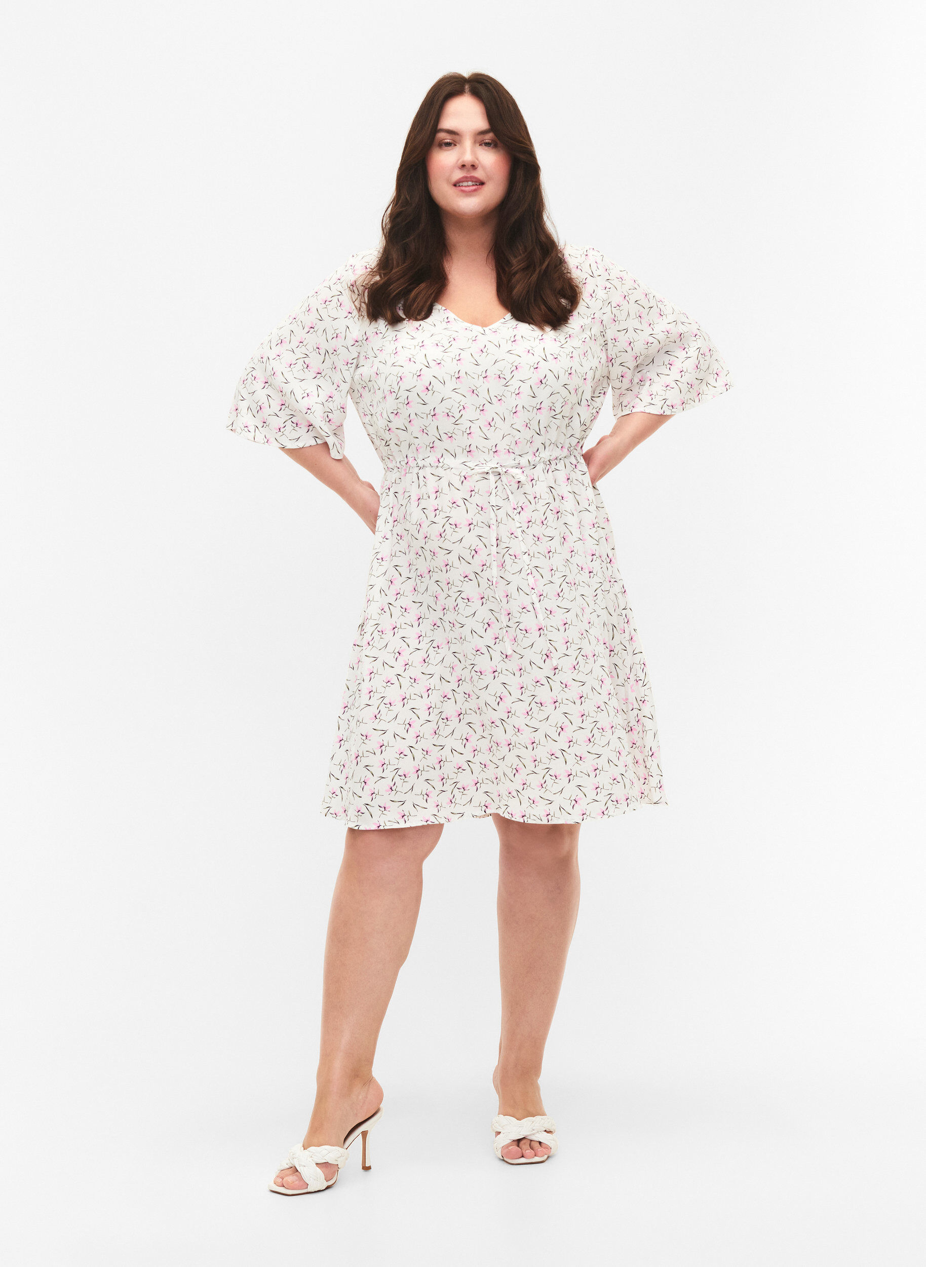 ZizziJurk met 1/2 mouw met bloemenprint in viscose, White Purple Flower, Model image number 2