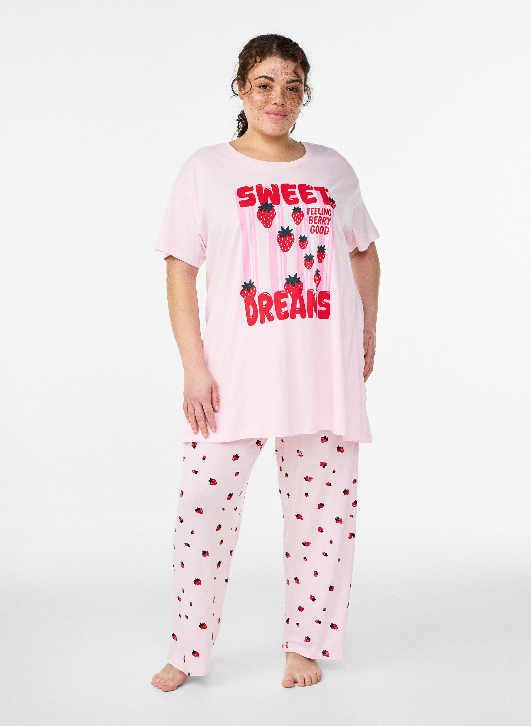 Zizzi Lang nachthemd-T-shirt in biologisch katoen met print, Rood, Model image number 1