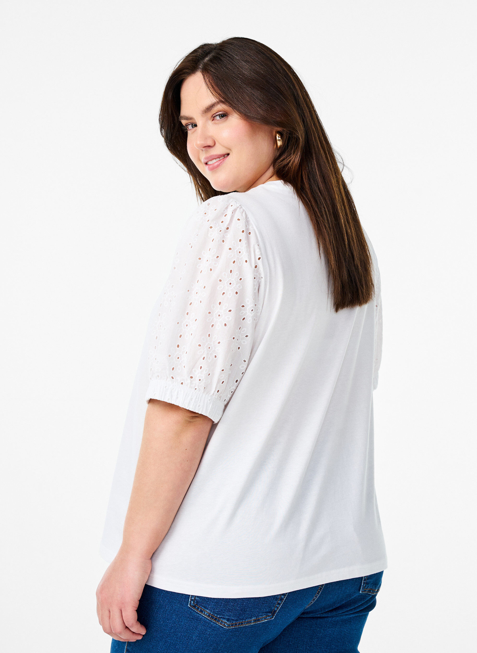 Zizzi T-shirt met mouwen van broderie anglaise, Wit, Model image number 2