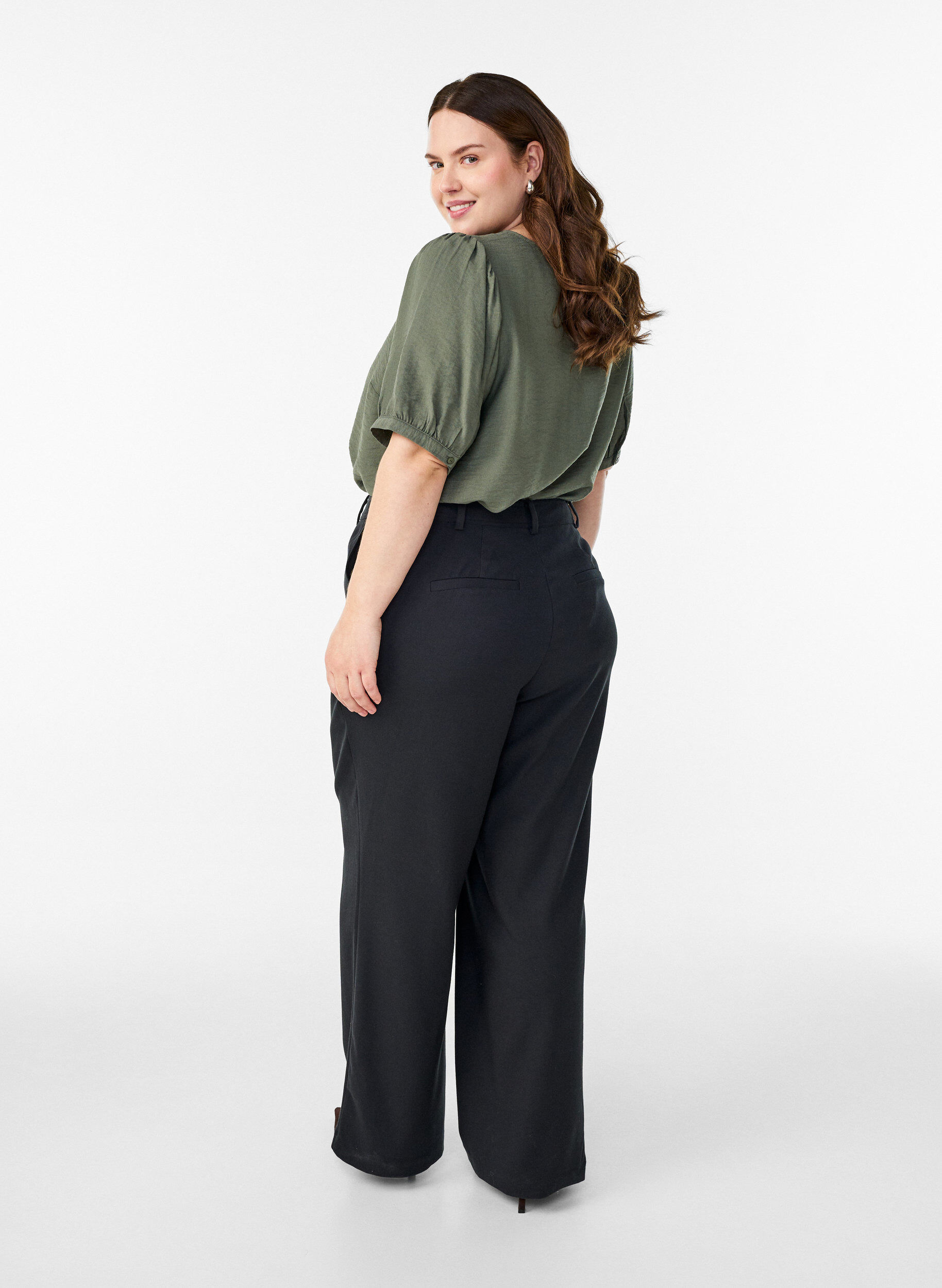 Zizzi Pantalon met hoge taille en straight-fit, Zwart, Model image number 1
