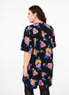 Jurk met korte pofmouwen en bloemenprint, Black w. flower AOP, Model image number 1