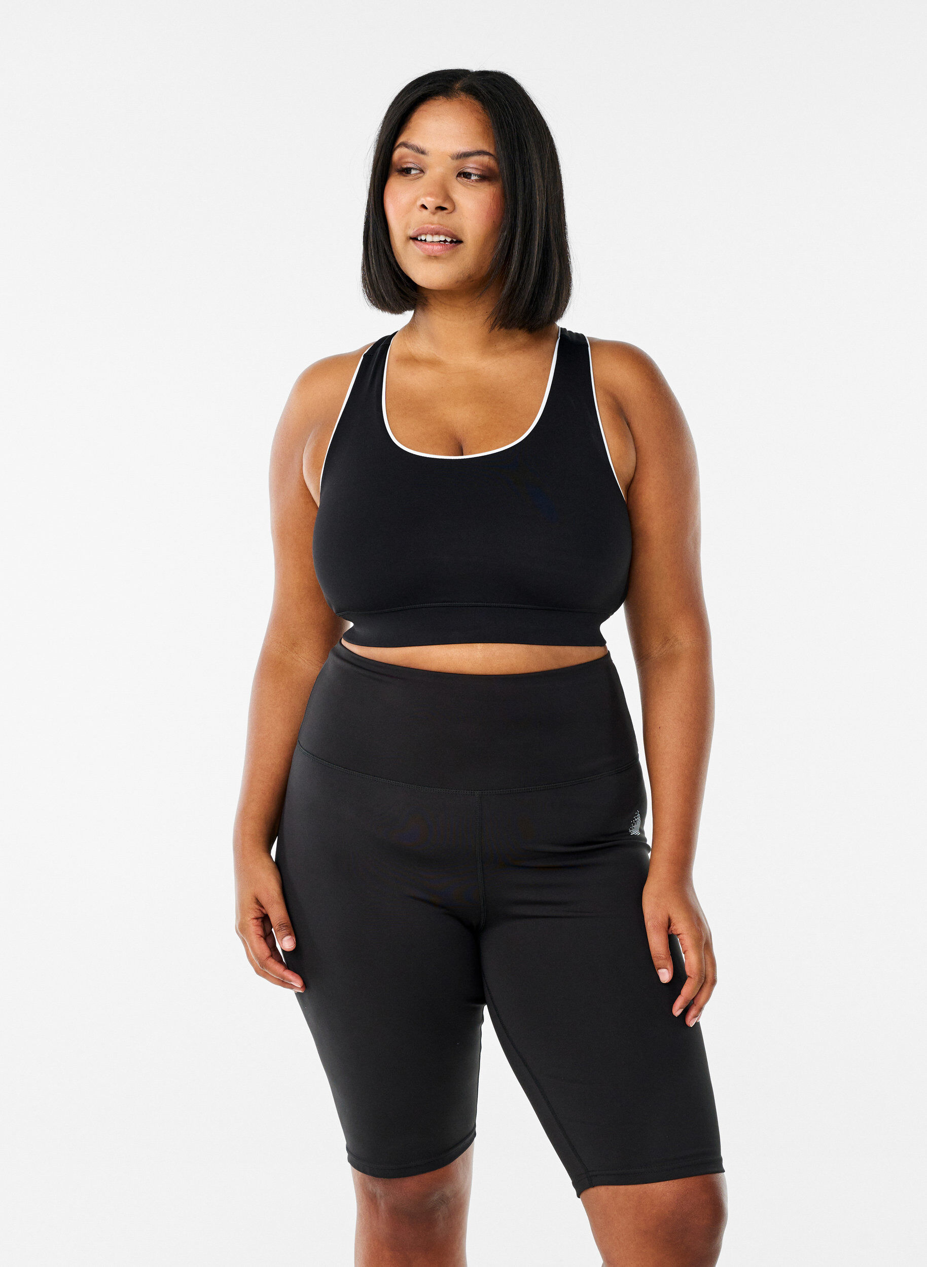 Zizzi Lange strakke sport shorts, Zwart, Model image number 0