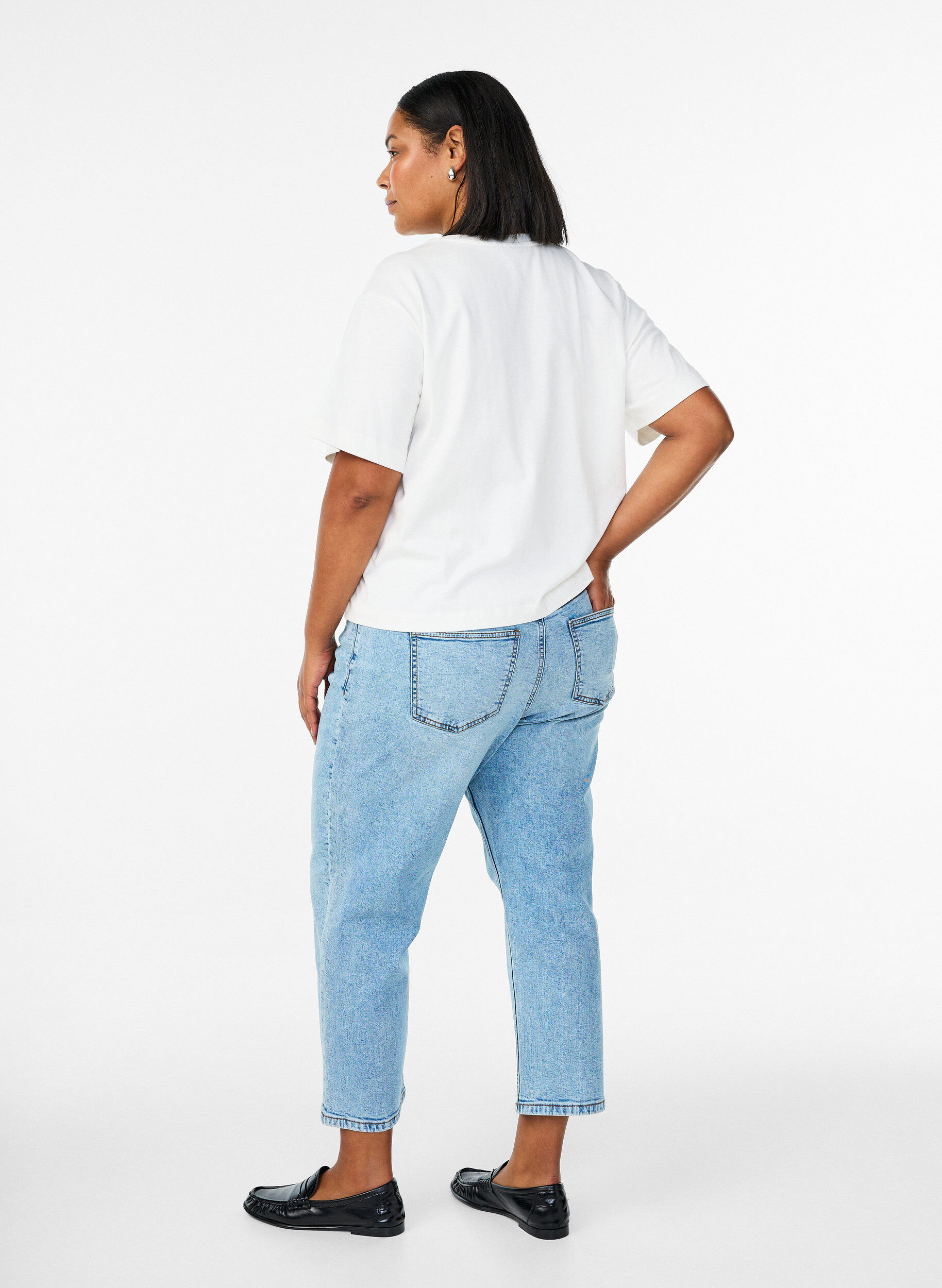 Zizzi Gecropte Vera jeans met distressed details, Blauw, Model image number 1