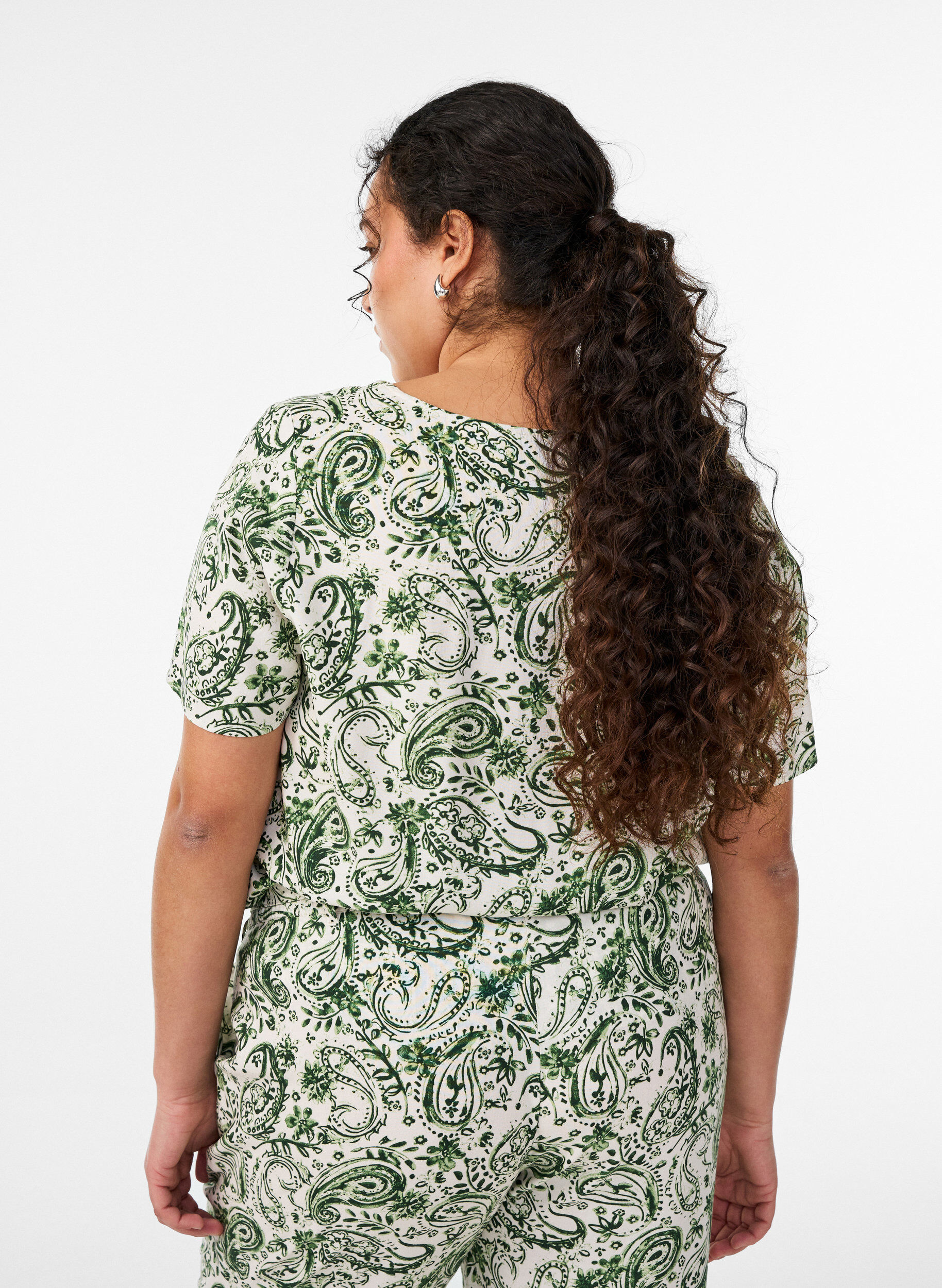 Zizzi Viscose blouse met korte mouwen en print, Groen, Model image number 2
