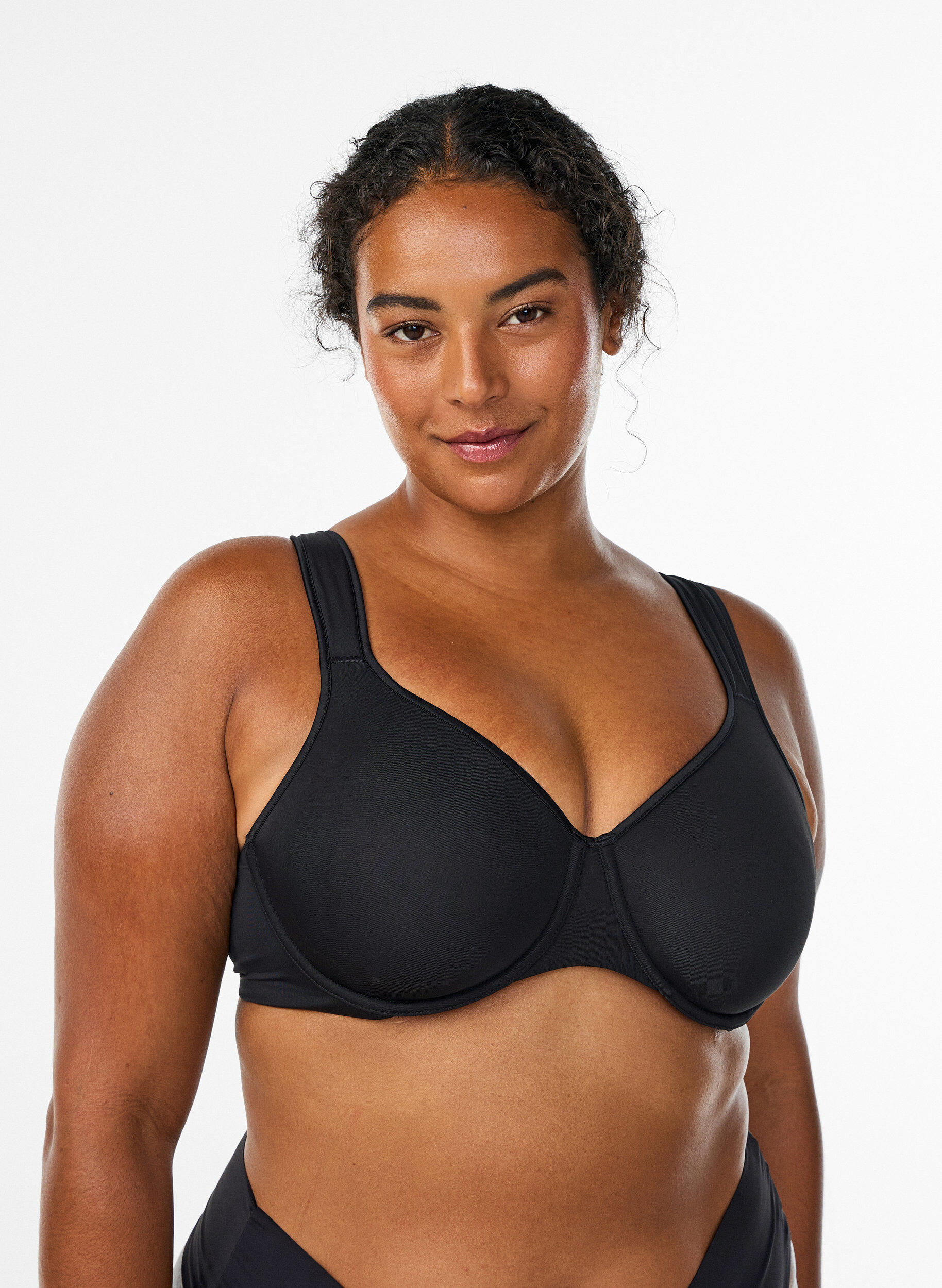 Minimizer-bh met gewatteerde bandjes, Zwart, Model