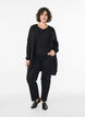 Lang gebreid vest in viscosemix, Zwart, Model image number 1