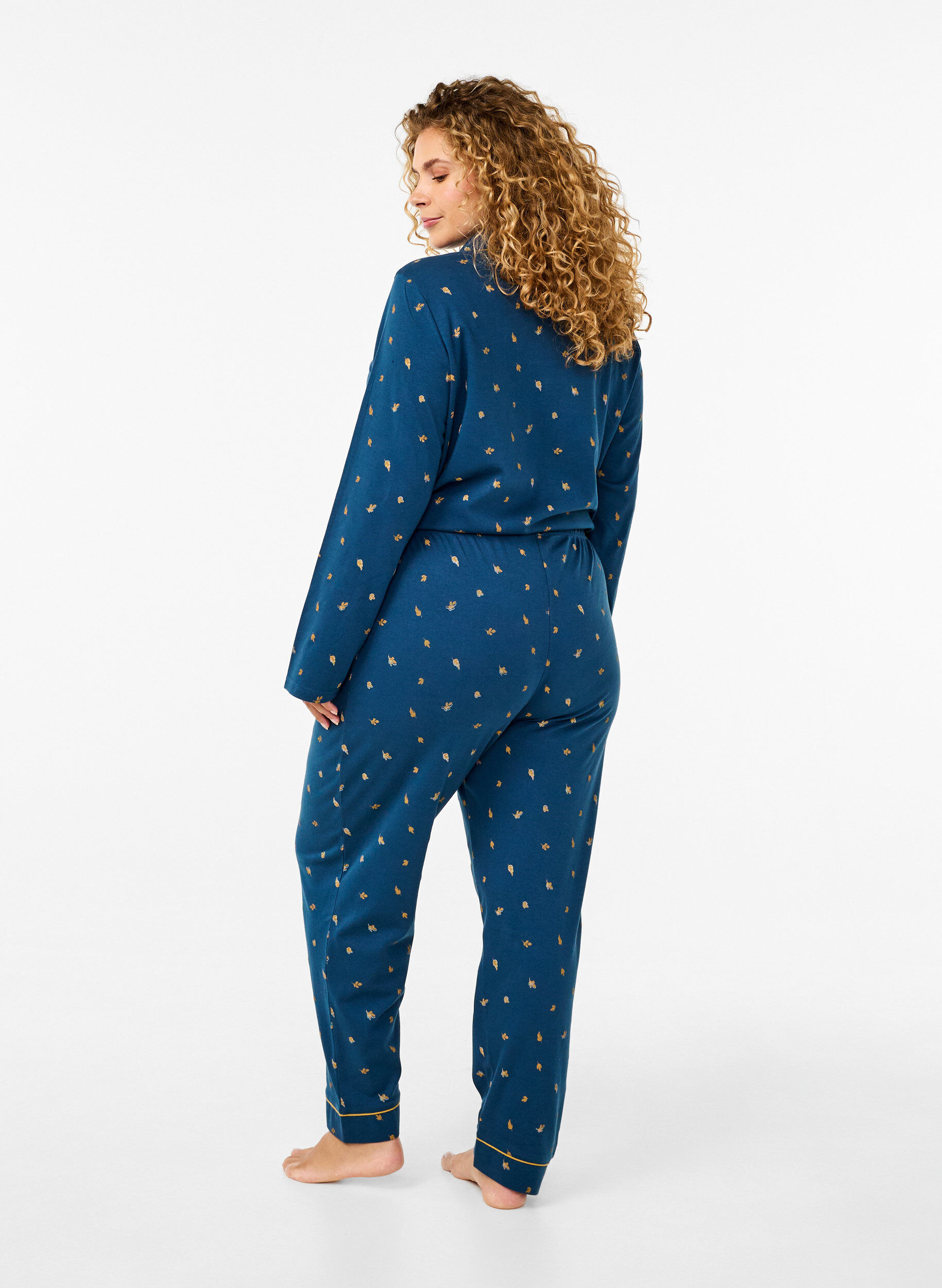 Zizzi Bedrukte katoenen nachtbroek, Blue Opal AOP, Model image number 1