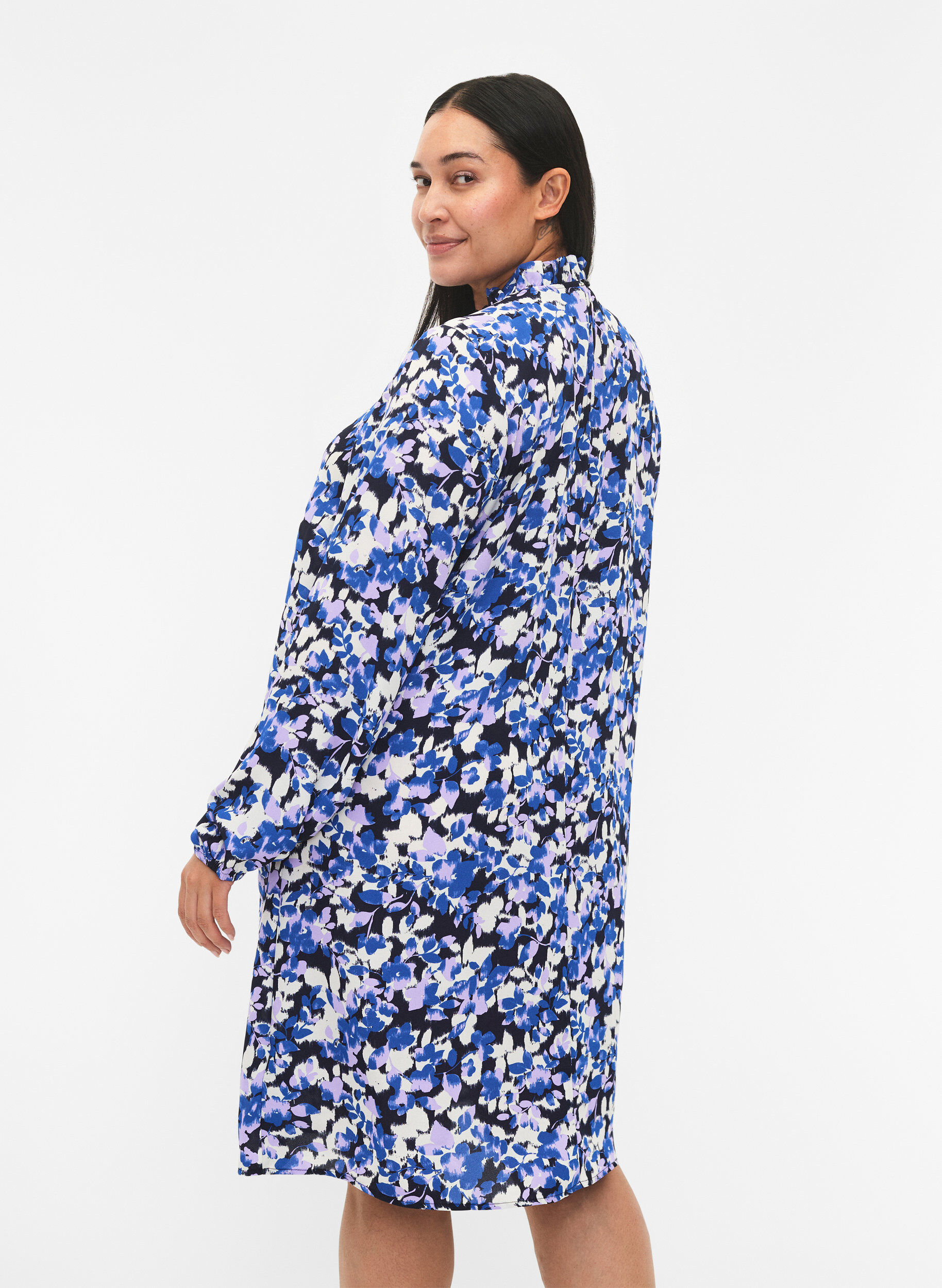 Zizzi FLASH - Jurk met lange mouwen en bloemenprint, Blue Purple Flower, Model image number 1