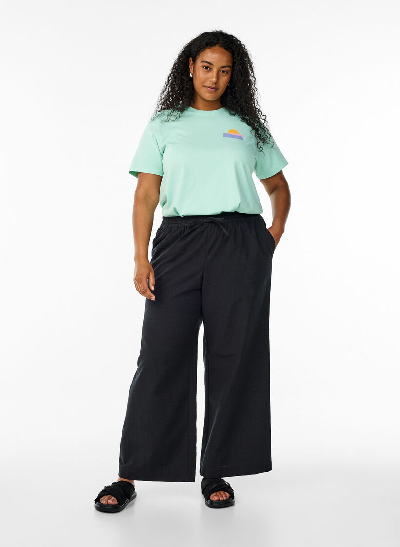 Losse broek met hoge taille en zakken, Zwart, Model image number 0