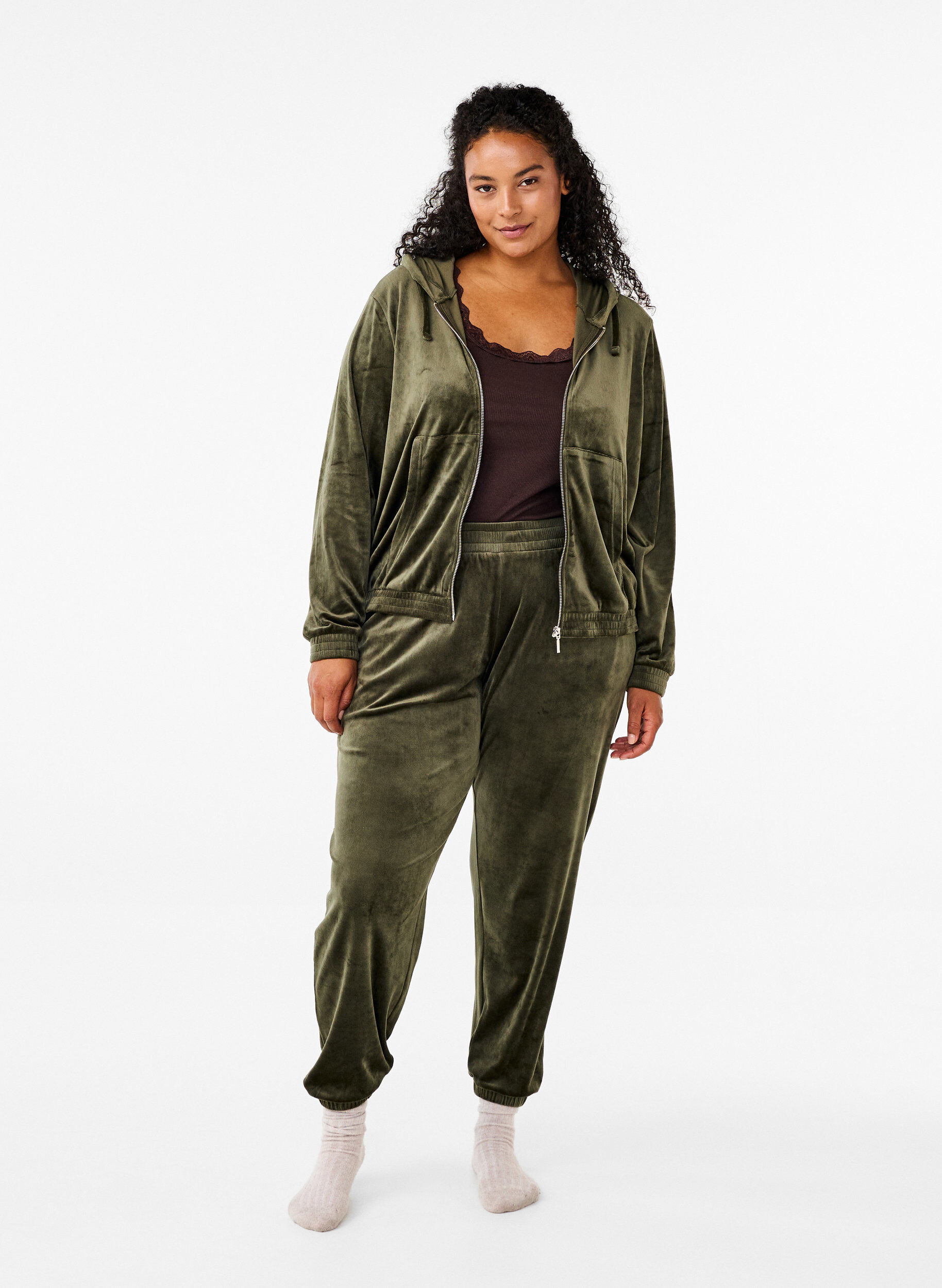 Zizzi Losvallende fluwelen broek, Groen, Model image number 0