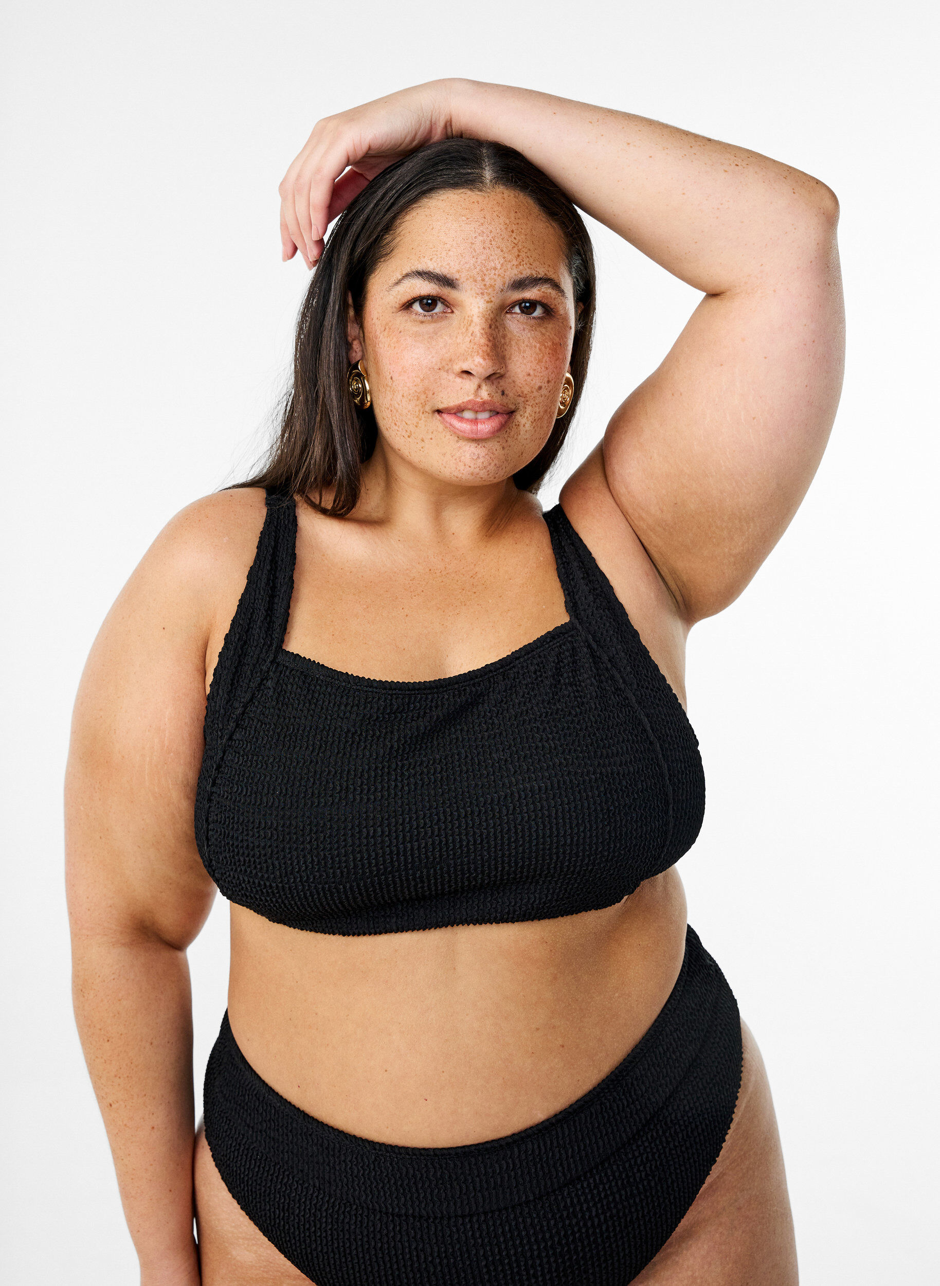 Zizzi Crepe bikini top met verstelbare bandjes, Zwart, Model image number 0