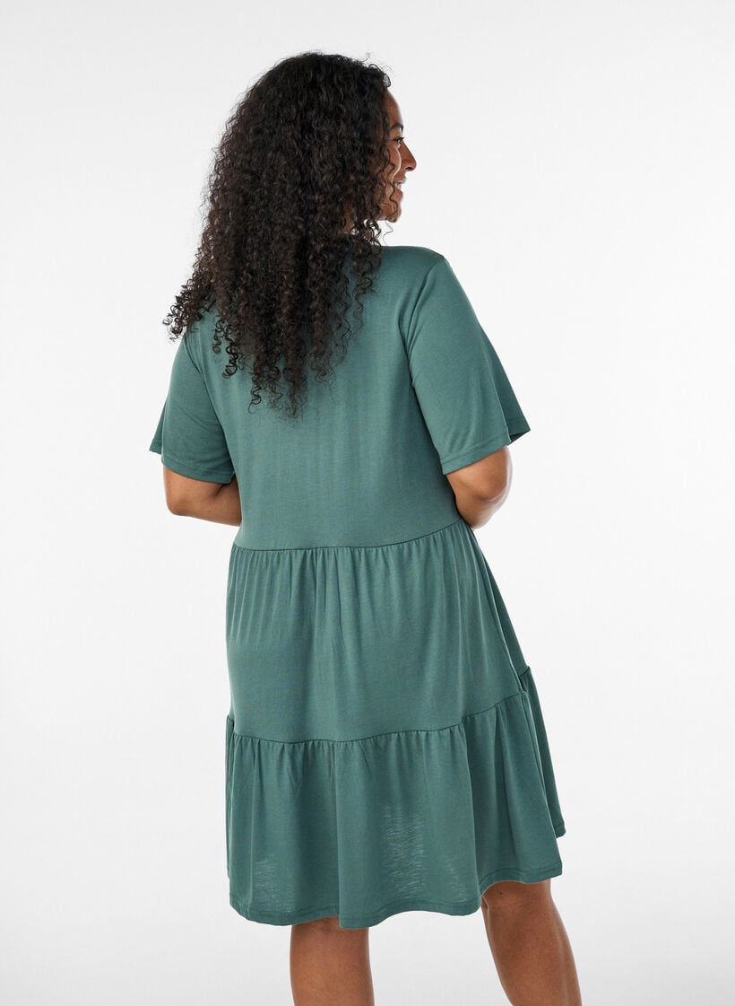Jerseyjurk met kanten details en een gelaagde rok, Groen, Model image number 2
