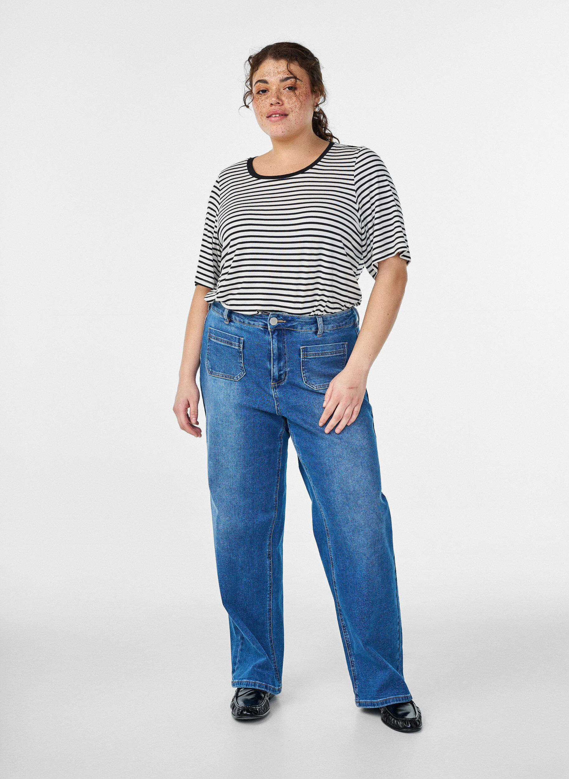 Zizzi T-shirt met TENCEL&trade; Lyocell en strepen, Wit, Model image number 1