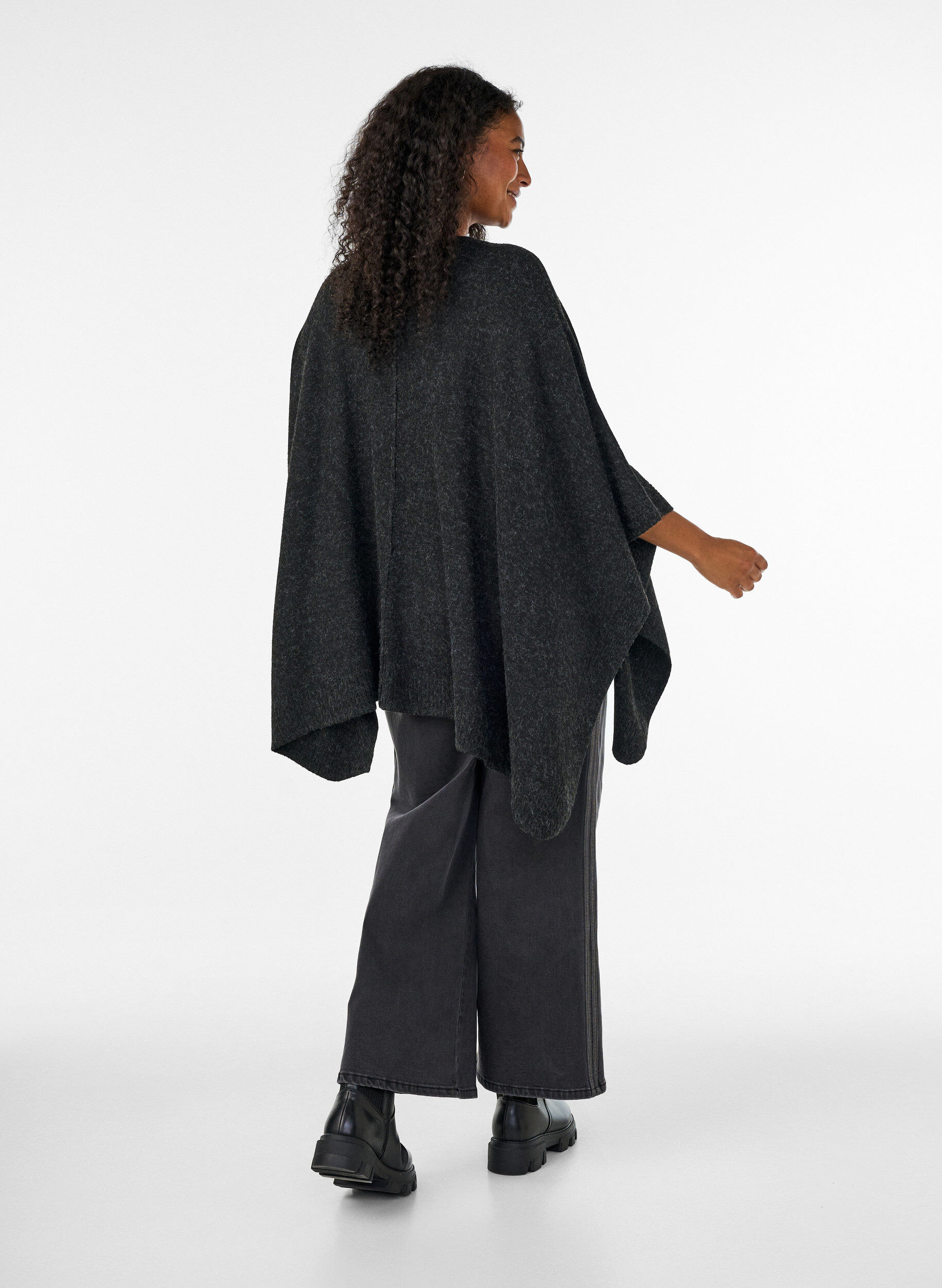 ZizziPoncho met ronde hals en breisel, Grijs, Model image number 2